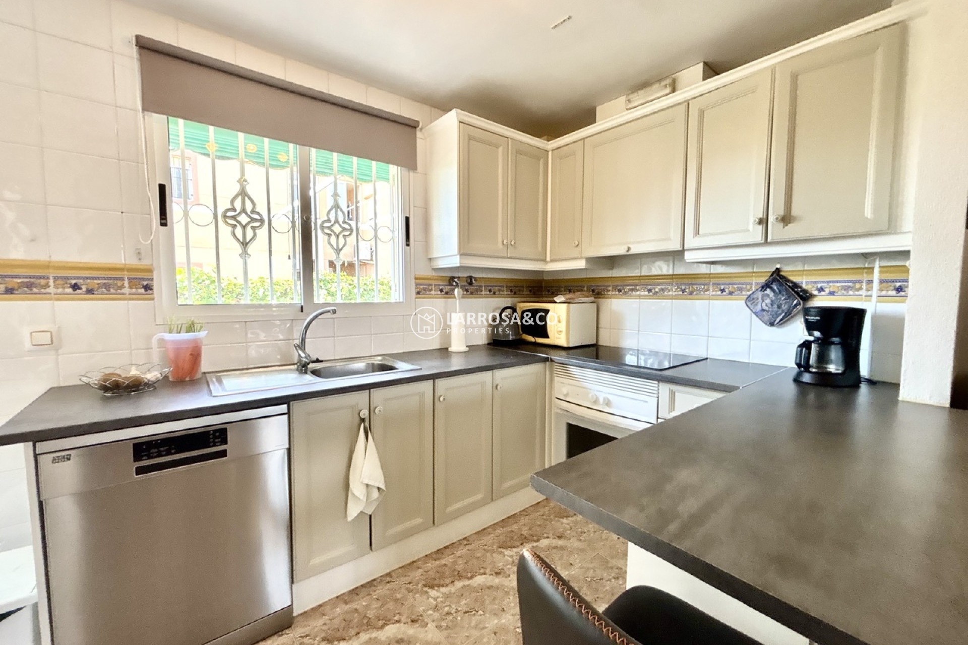 Resale - Apartment - La Zenia - Costa Blanca