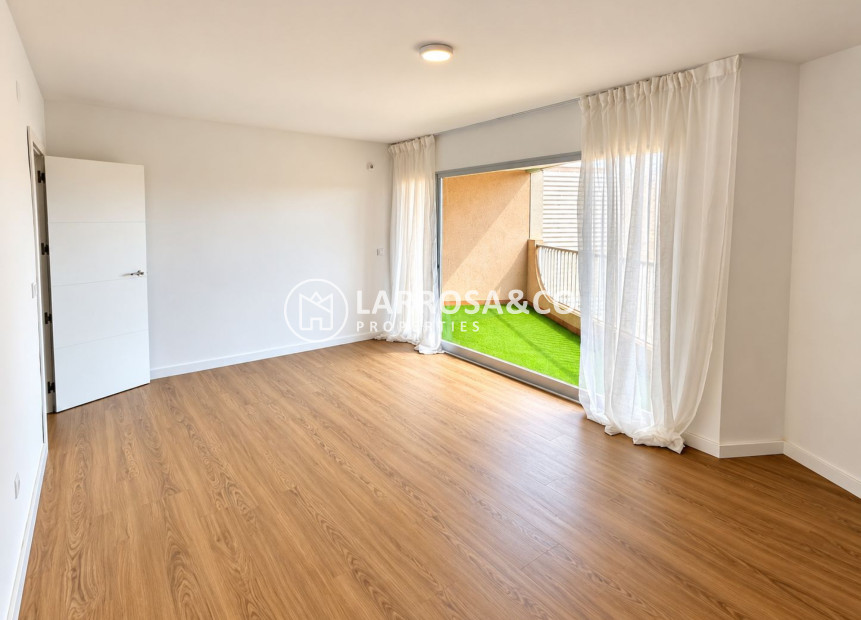 Resale - Apartment - La Zenia - Costa Blanca