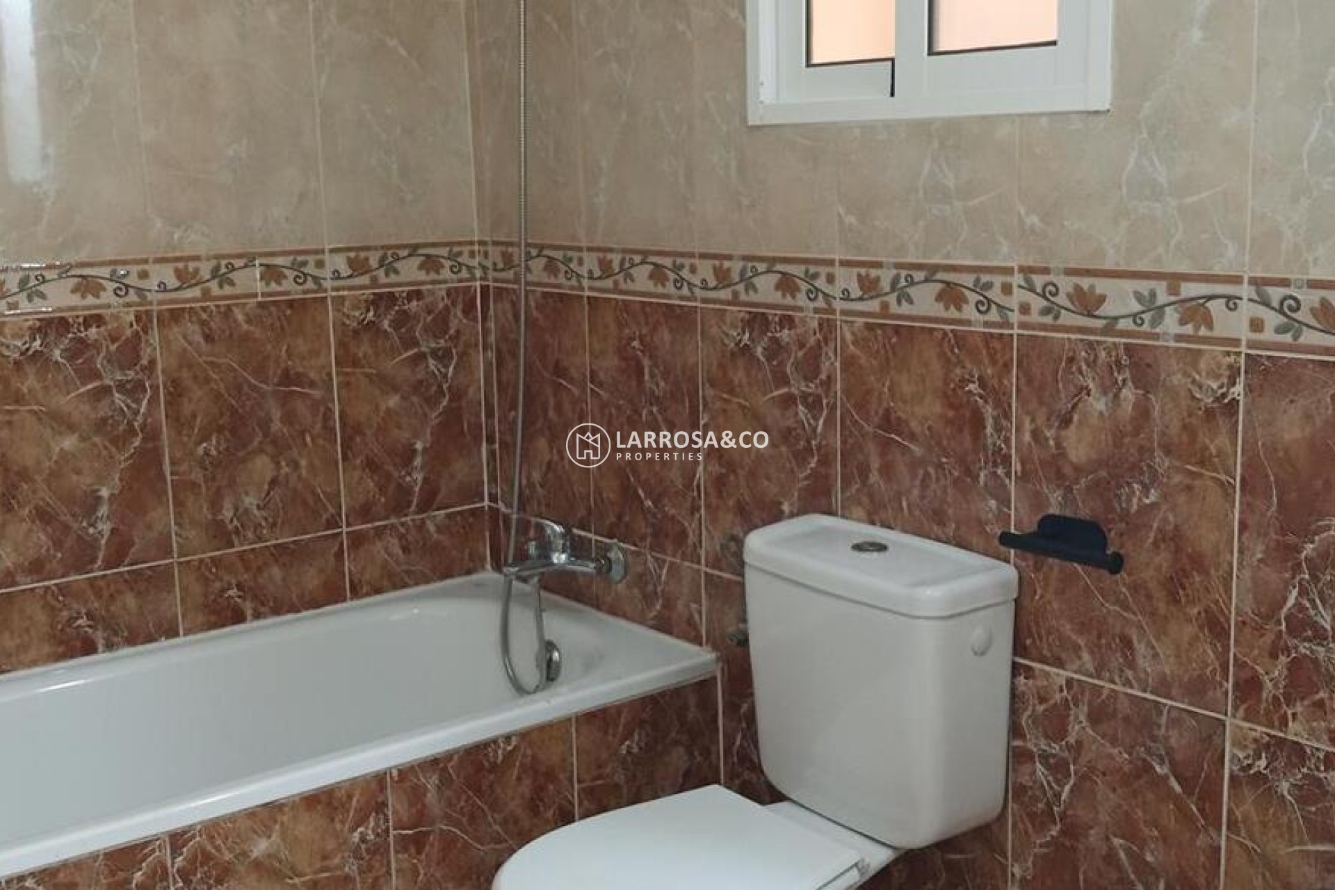 Resale - Apartment - Los Montesinos - PUEBLO CENTRO