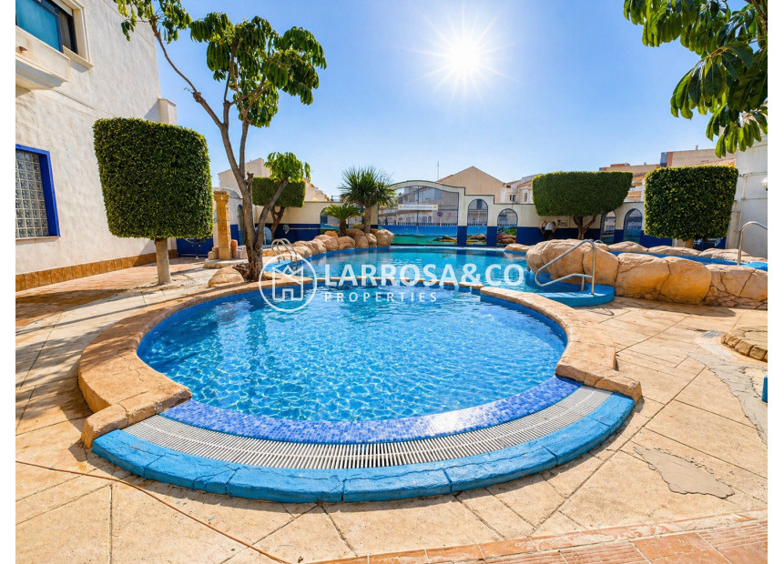 Resale - Apartment - Orihuela costa - Cabo Roig