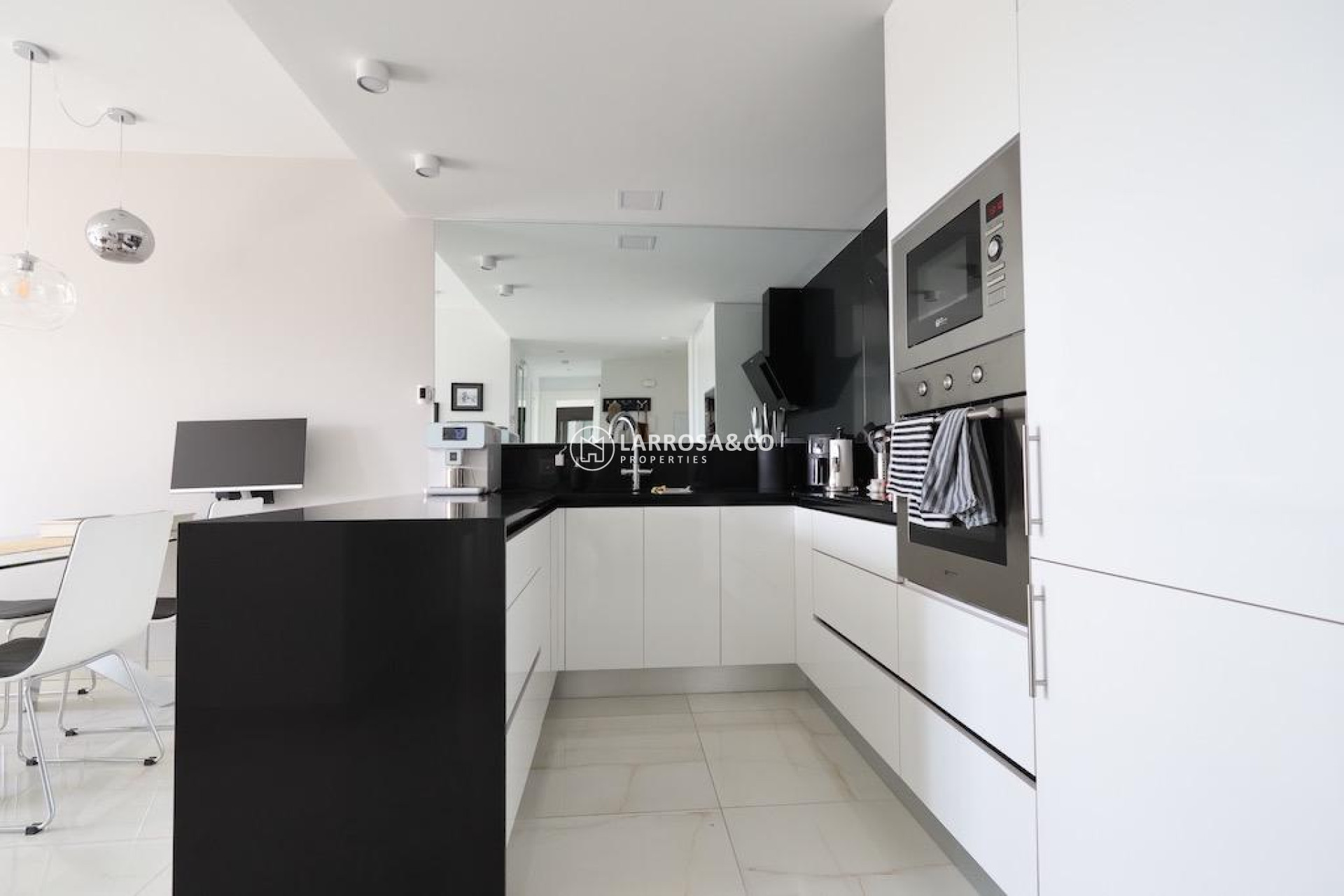 Resale - Apartment - Orihuela costa - Costa Blanca