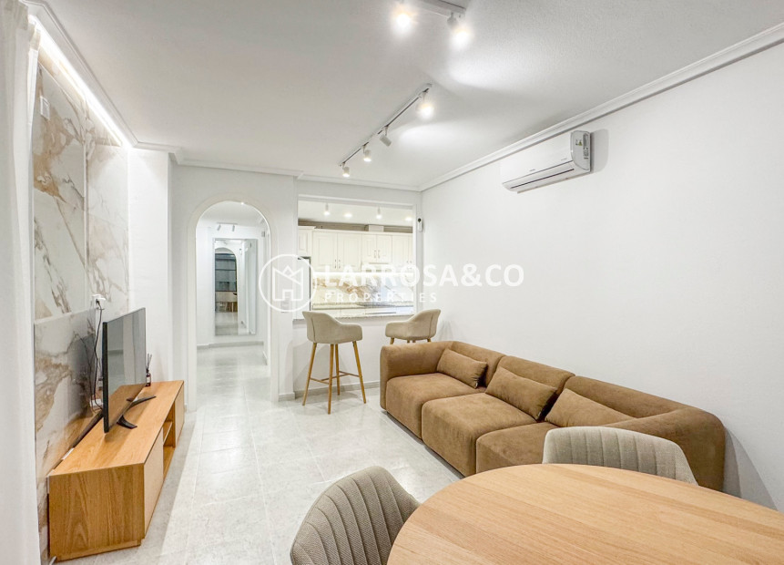 Resale - Apartment - Orihuela costa - Lomas de Campoamor