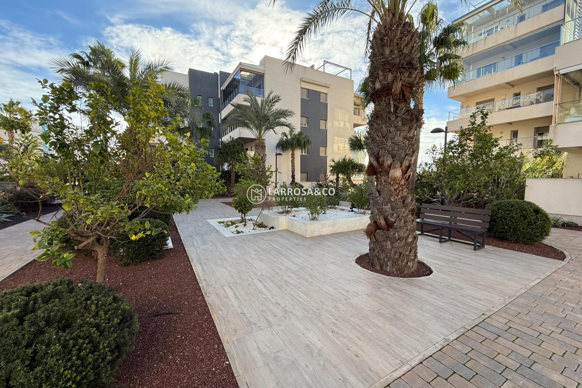 Resale - Apartment - Orihuela costa - Los Dolses