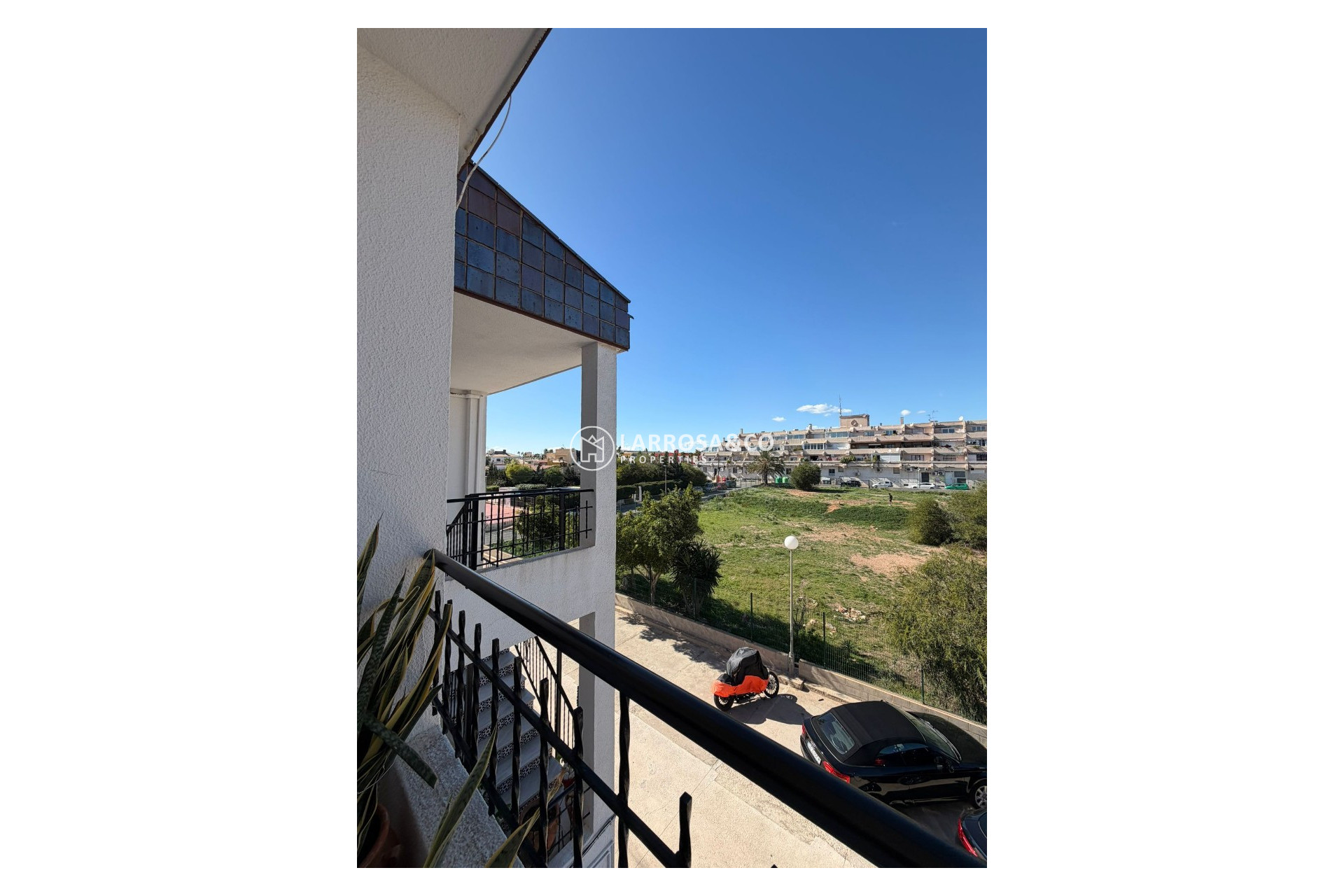 Resale - Apartment - Orihuela costa - Punta Prima