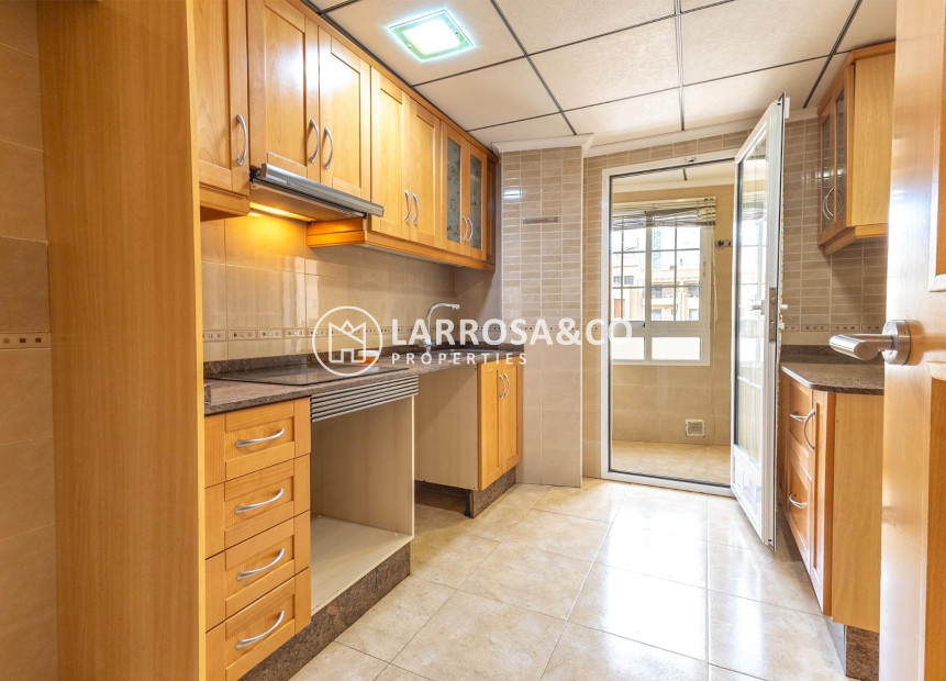 Resale - Apartment - Orihuela - Zona Centro