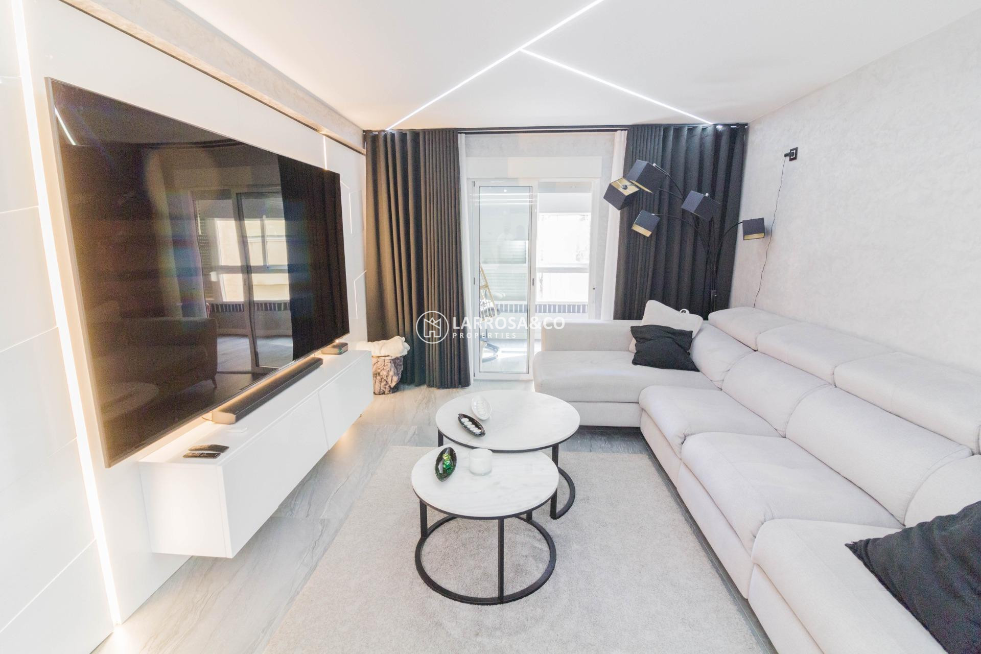 Resale - Apartment - Orihuela - Zona Centro