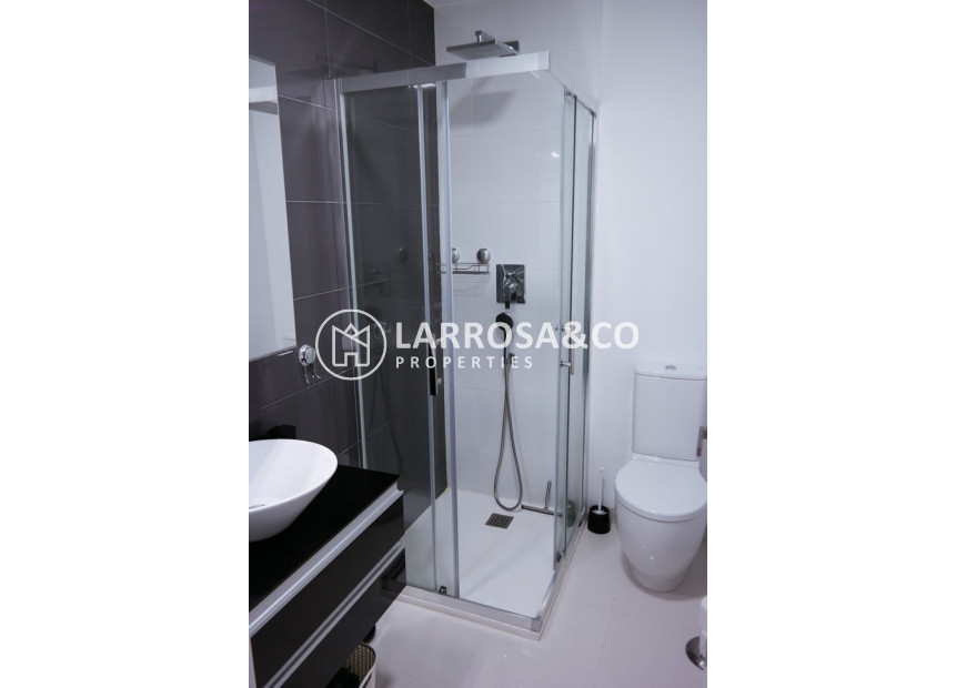 Resale - Apartment - Pilar de la Horadada - Costa Blanca