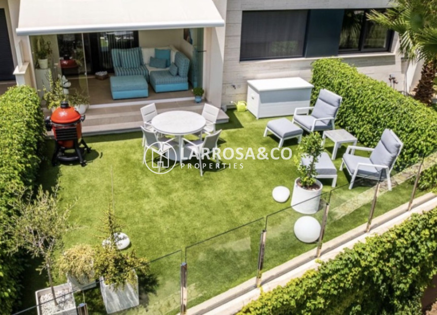 Resale - Apartment - Pilar de la Horadada - Costa Blanca