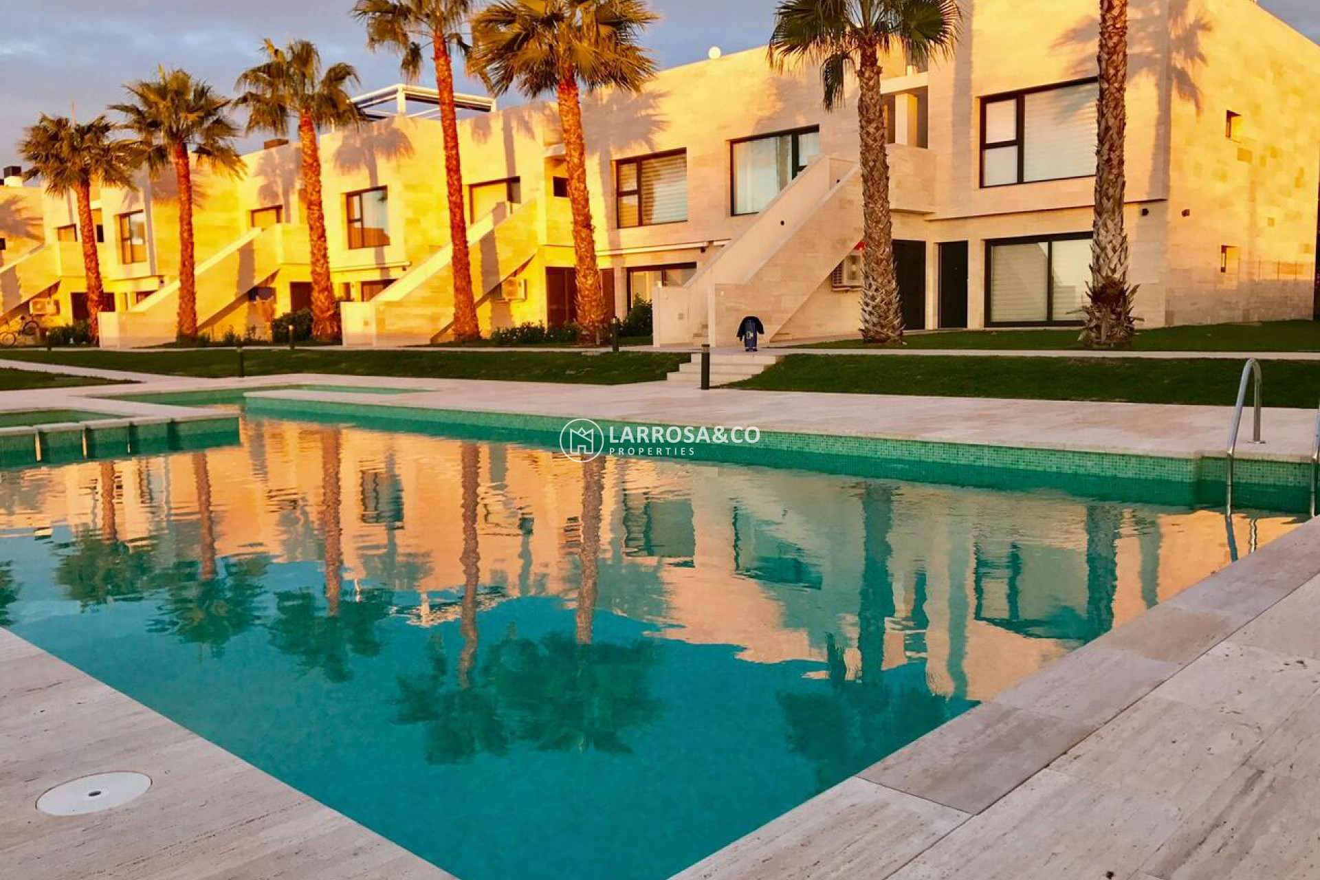 Resale - Apartment - Pilar de la Horadada - Costa Blanca
