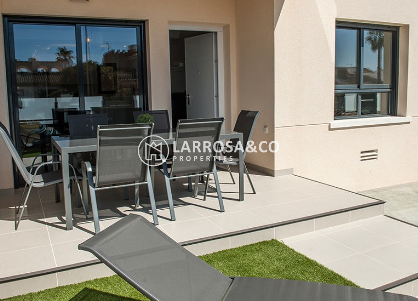 Resale - Apartment - Pilar de la Horadada - Mil Palmeras