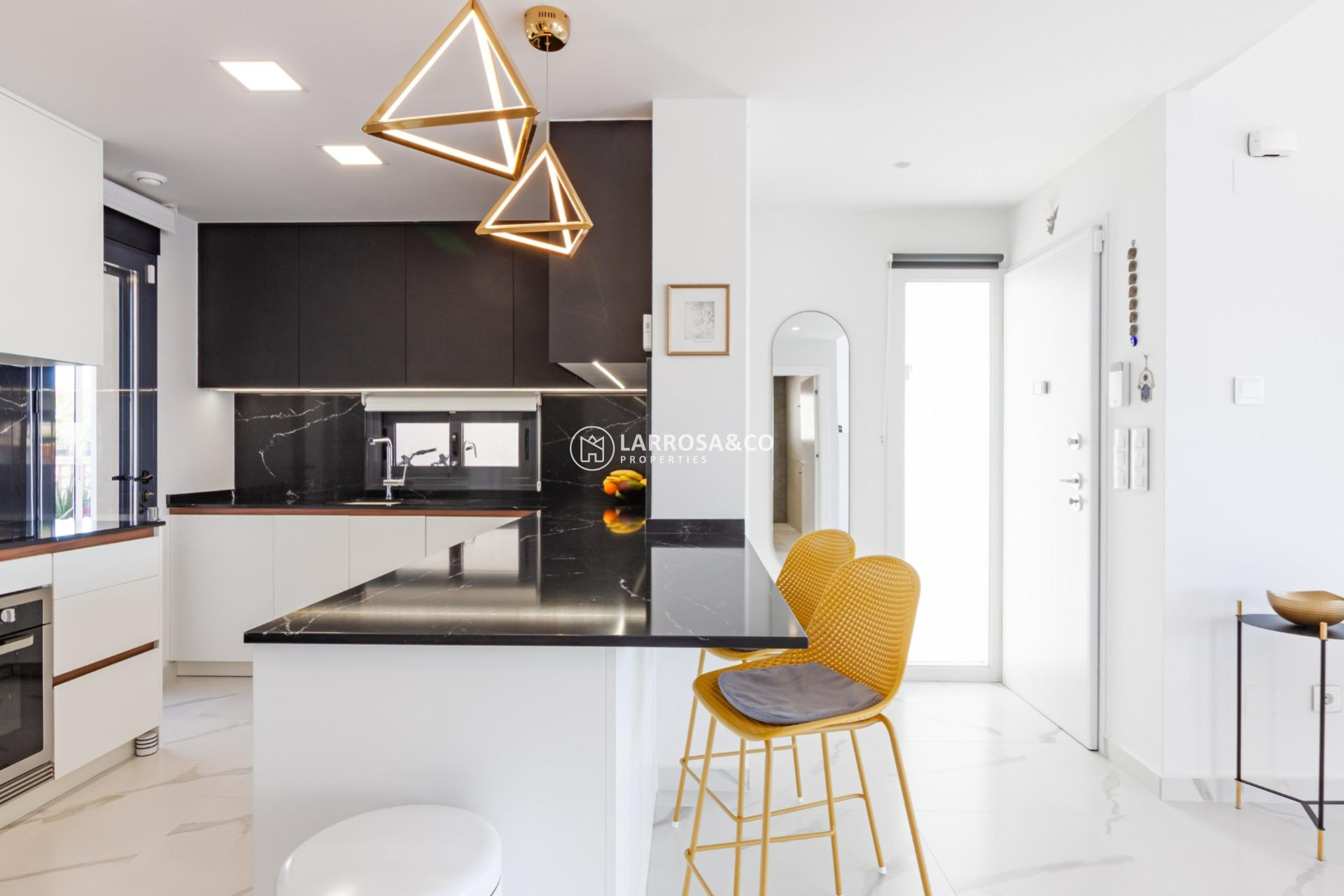 Resale - Apartment - San Miguel de Salinas - Bellavista