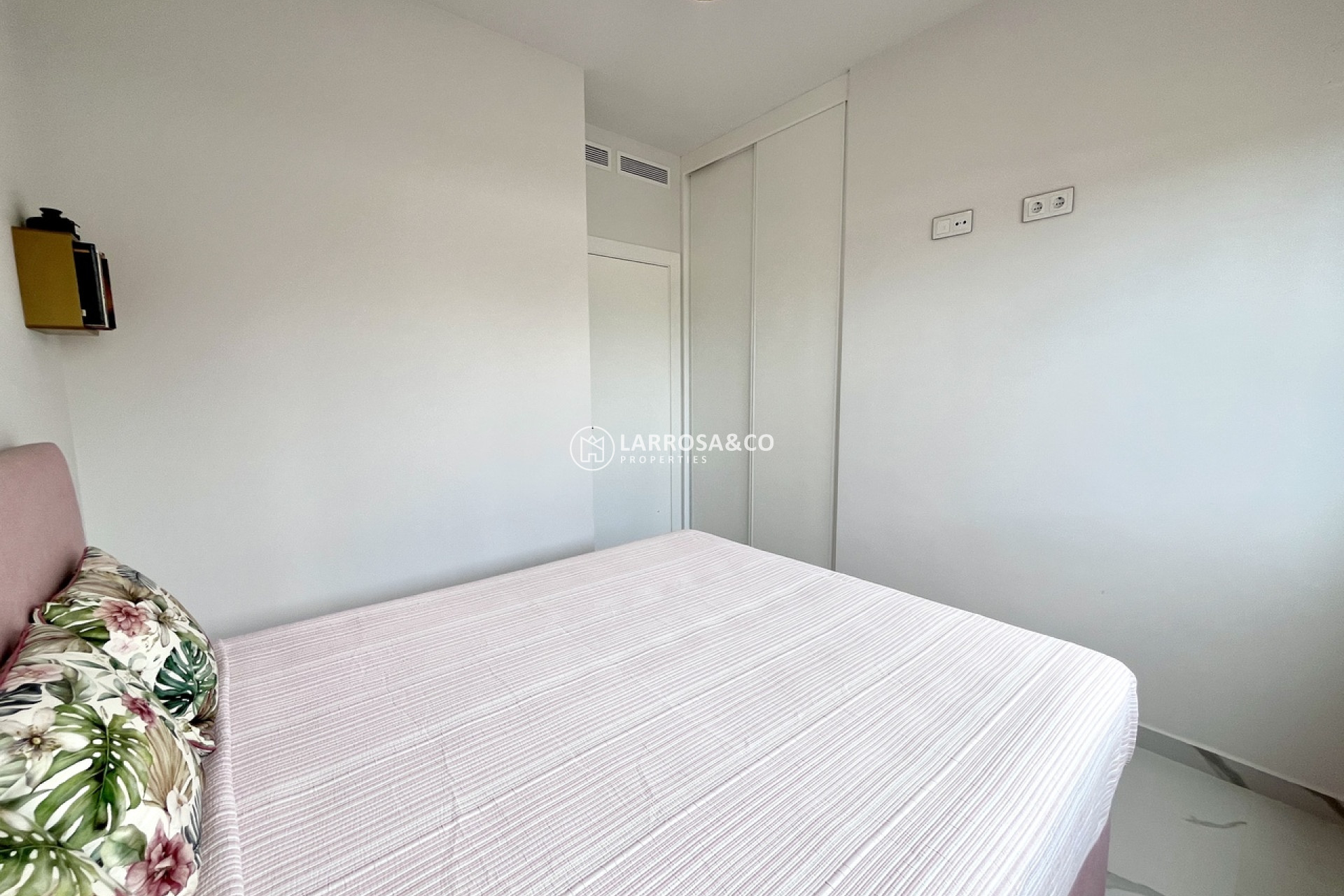 Resale - Apartment - San Miguel de Salinas - Inland