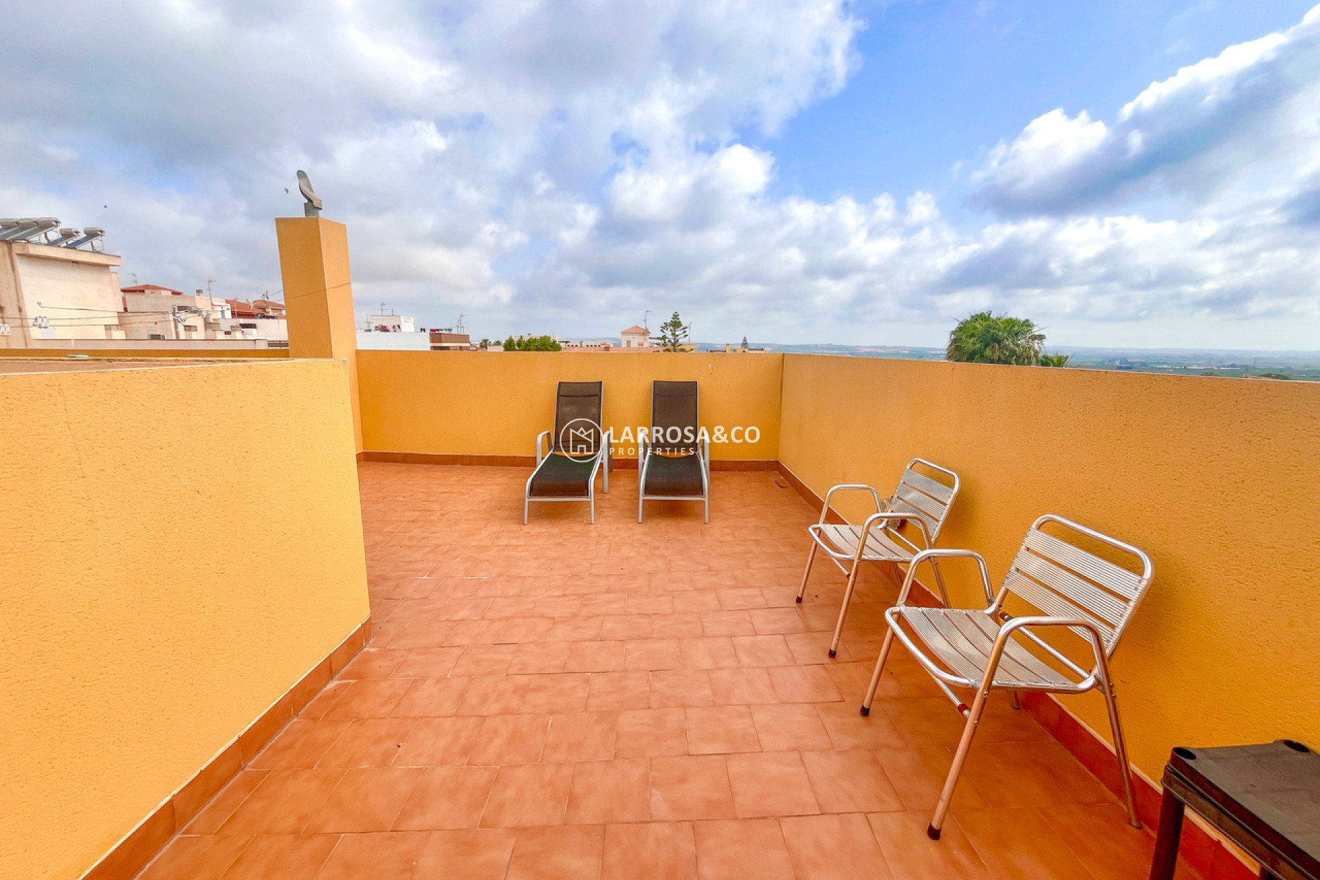 Resale - Apartment - San Miguel de Salinas - Inland
