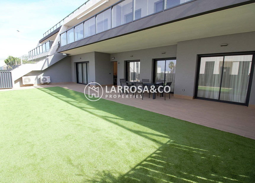Resale - Apartment - Santa Pola - Costa Blanca