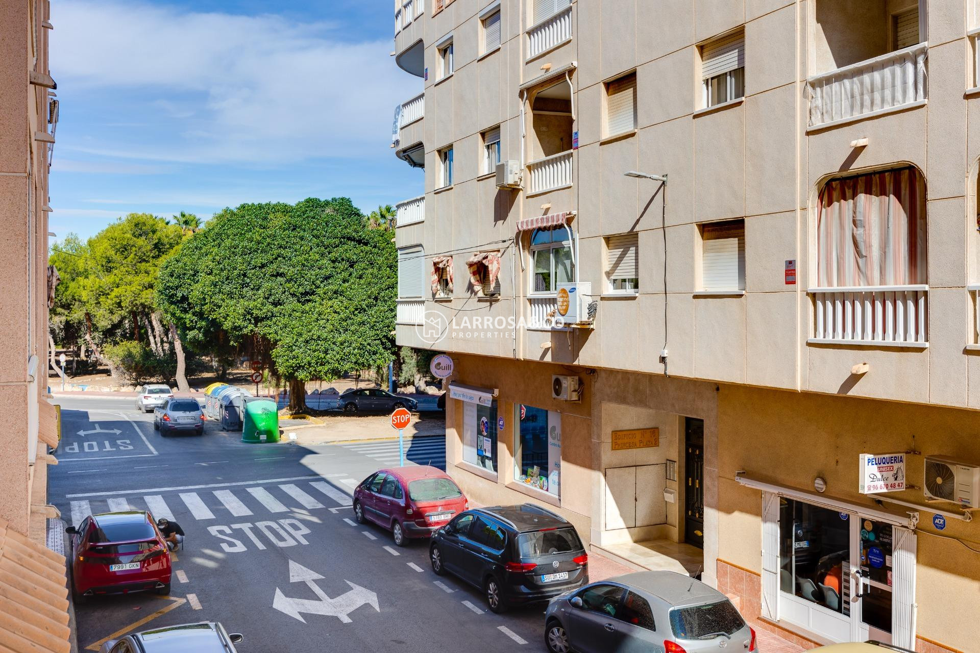 Resale - Apartment - Torrevieja - Acequion