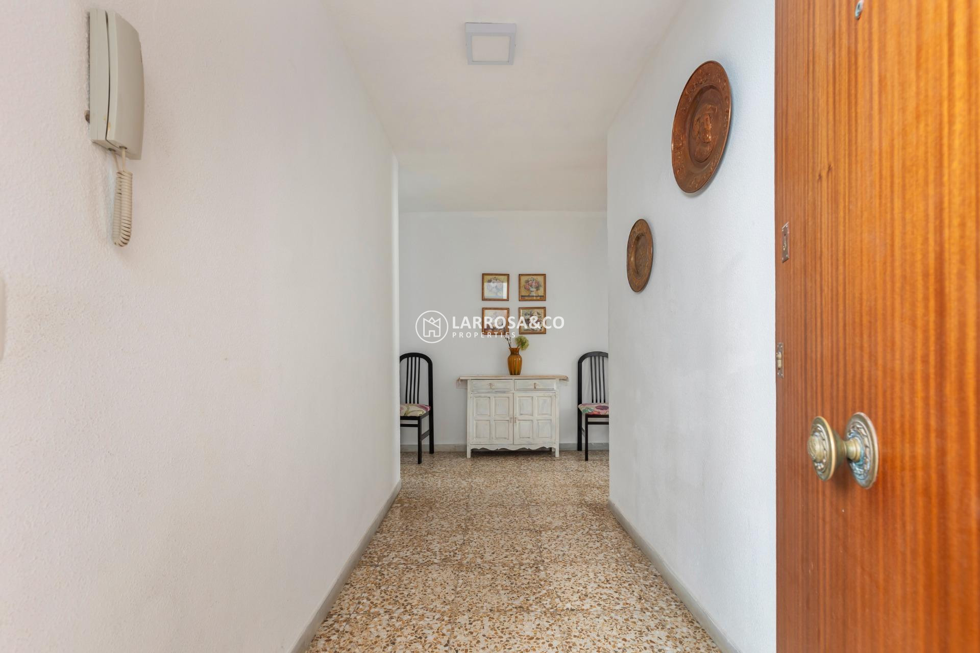 Resale - Apartment - Torrevieja - Acequion