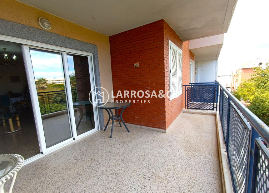 Resale - Apartment - Torrevieja - Acequion