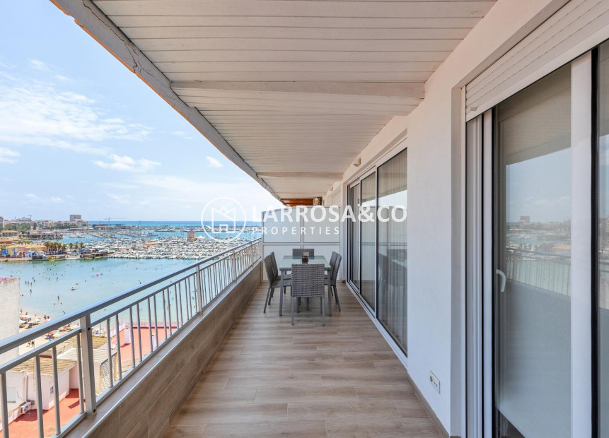 Resale - Apartment - Torrevieja - Acequion