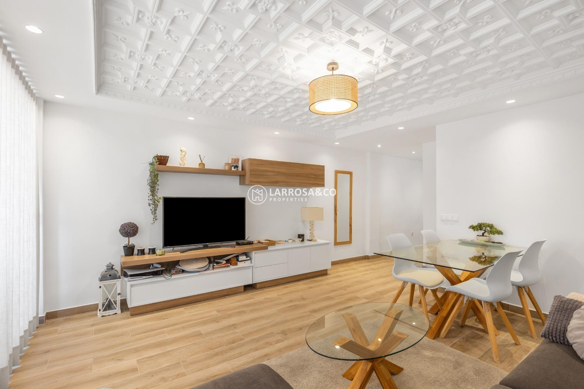 Resale - Apartment - Torrevieja - Acequion