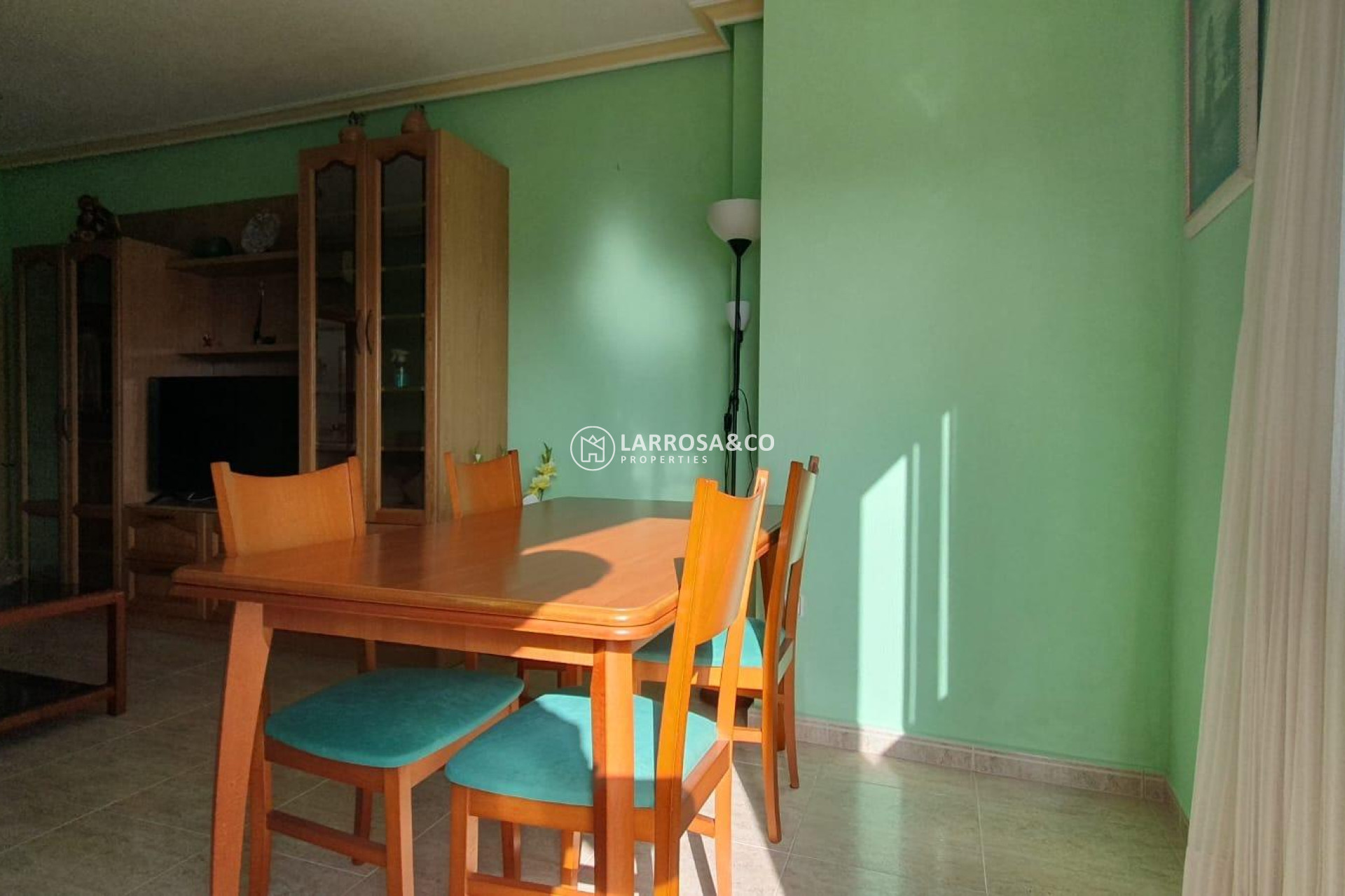 Resale - Apartment - Torrevieja - Acequion