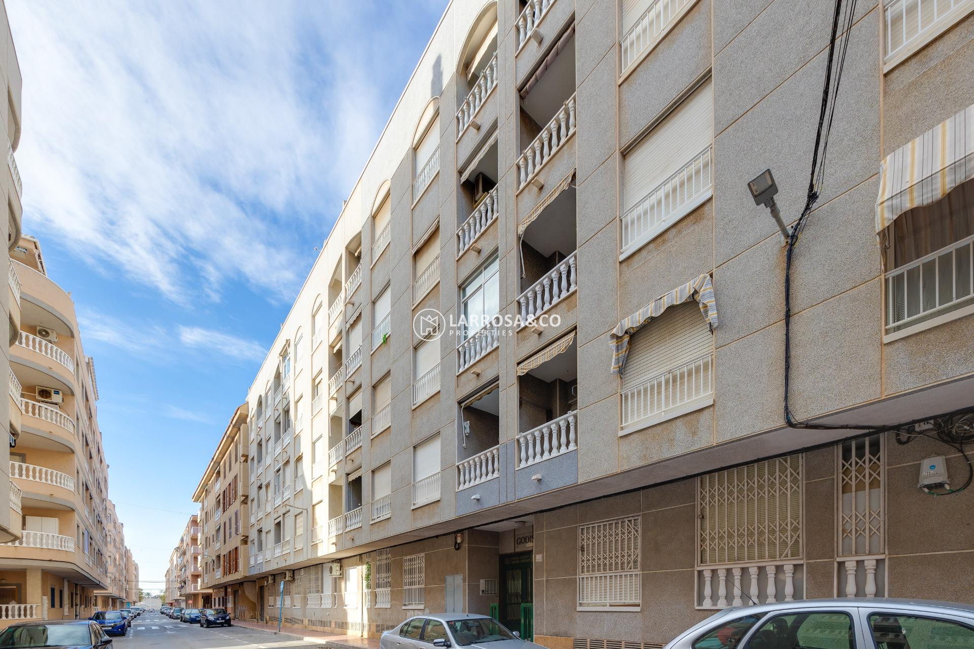 Resale - Apartment - Torrevieja - Acequion