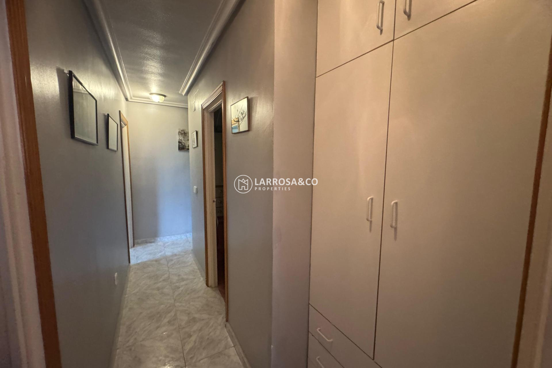 Resale - Apartment - Torrevieja - Acequion