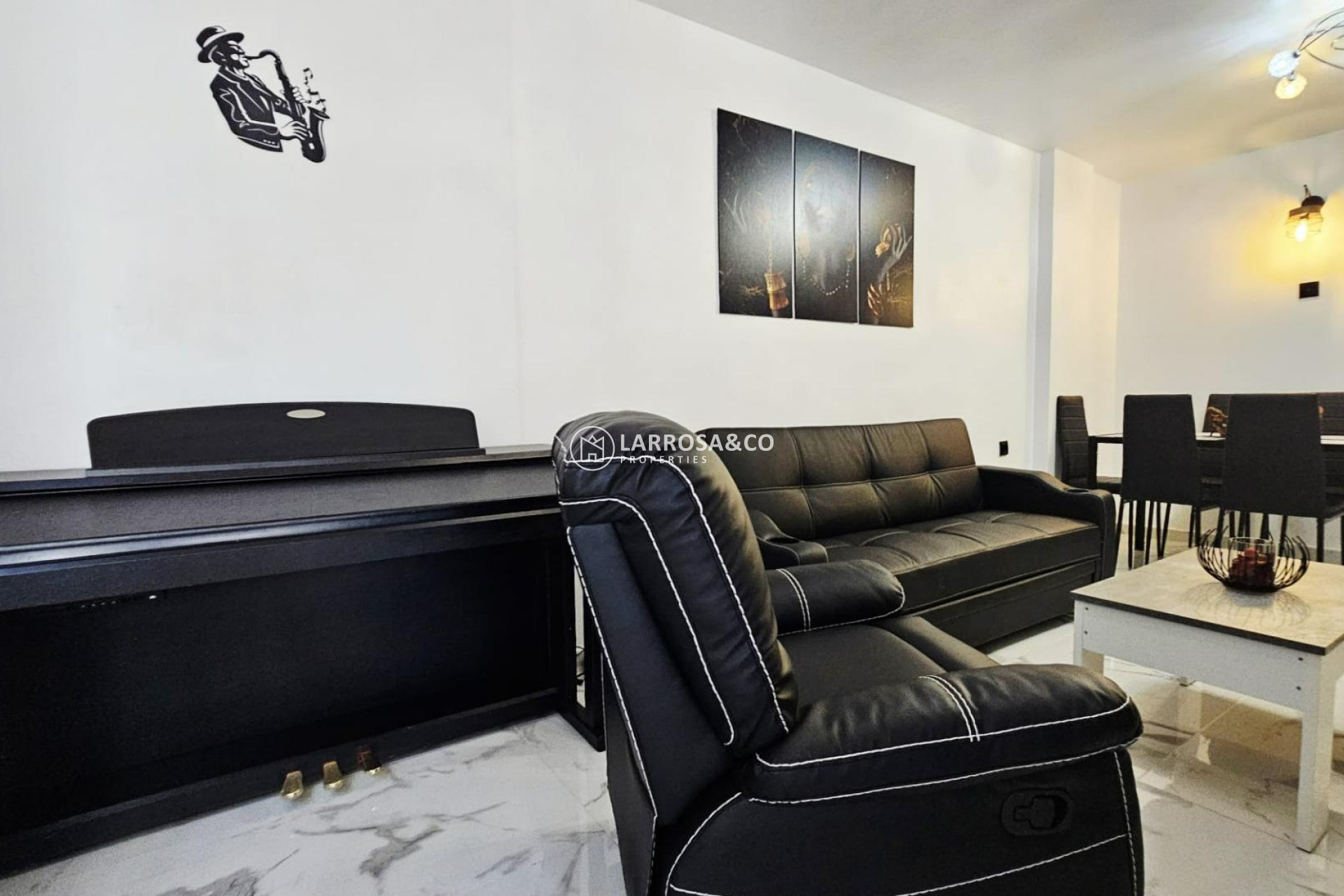 Resale - Apartment - Torrevieja - Acequion