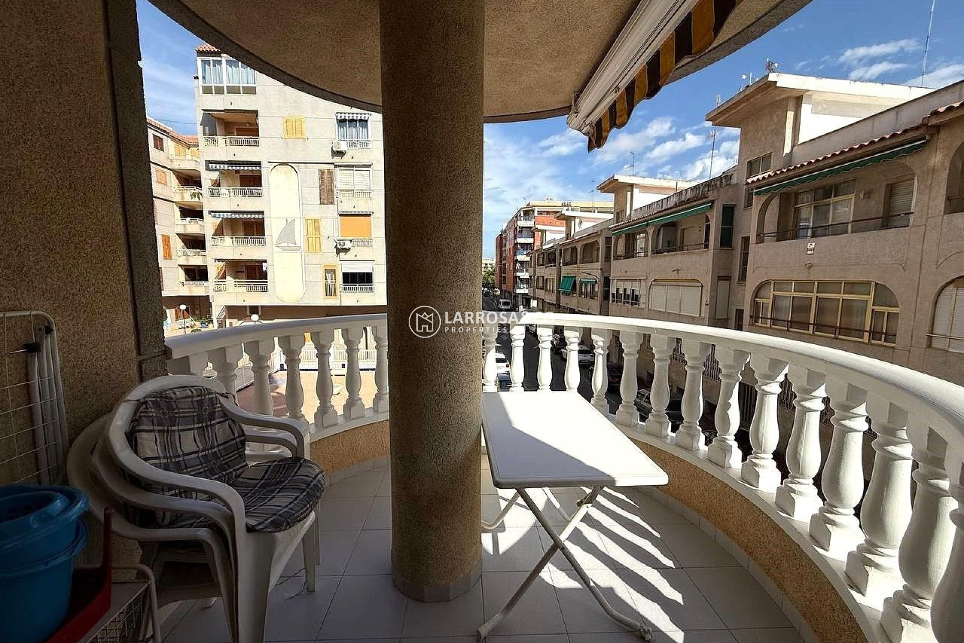 Resale - Apartment - Torrevieja - Acequion