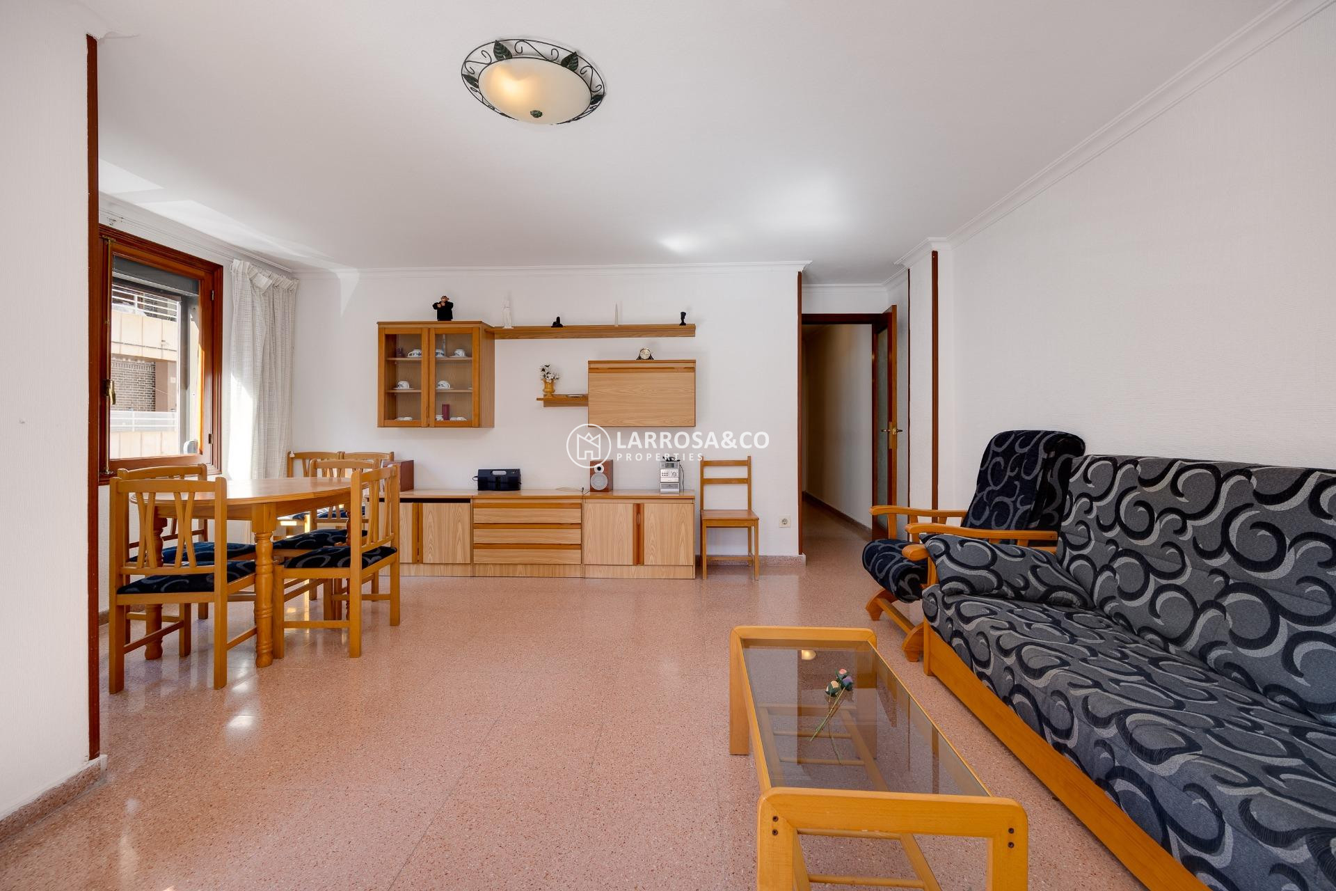 Resale - Apartment - Torrevieja - Acequion
