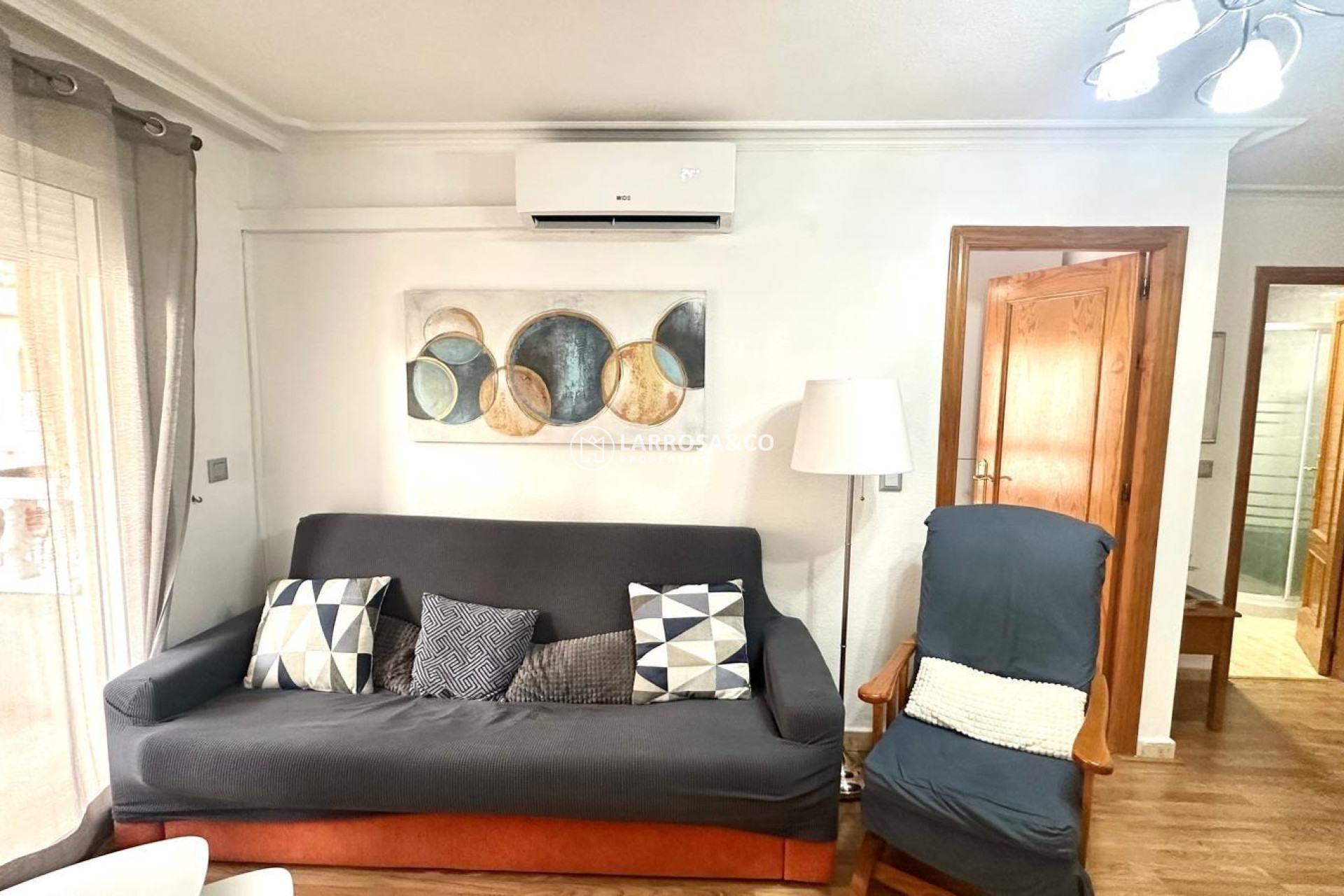 Resale - Apartment - Torrevieja - Acequion