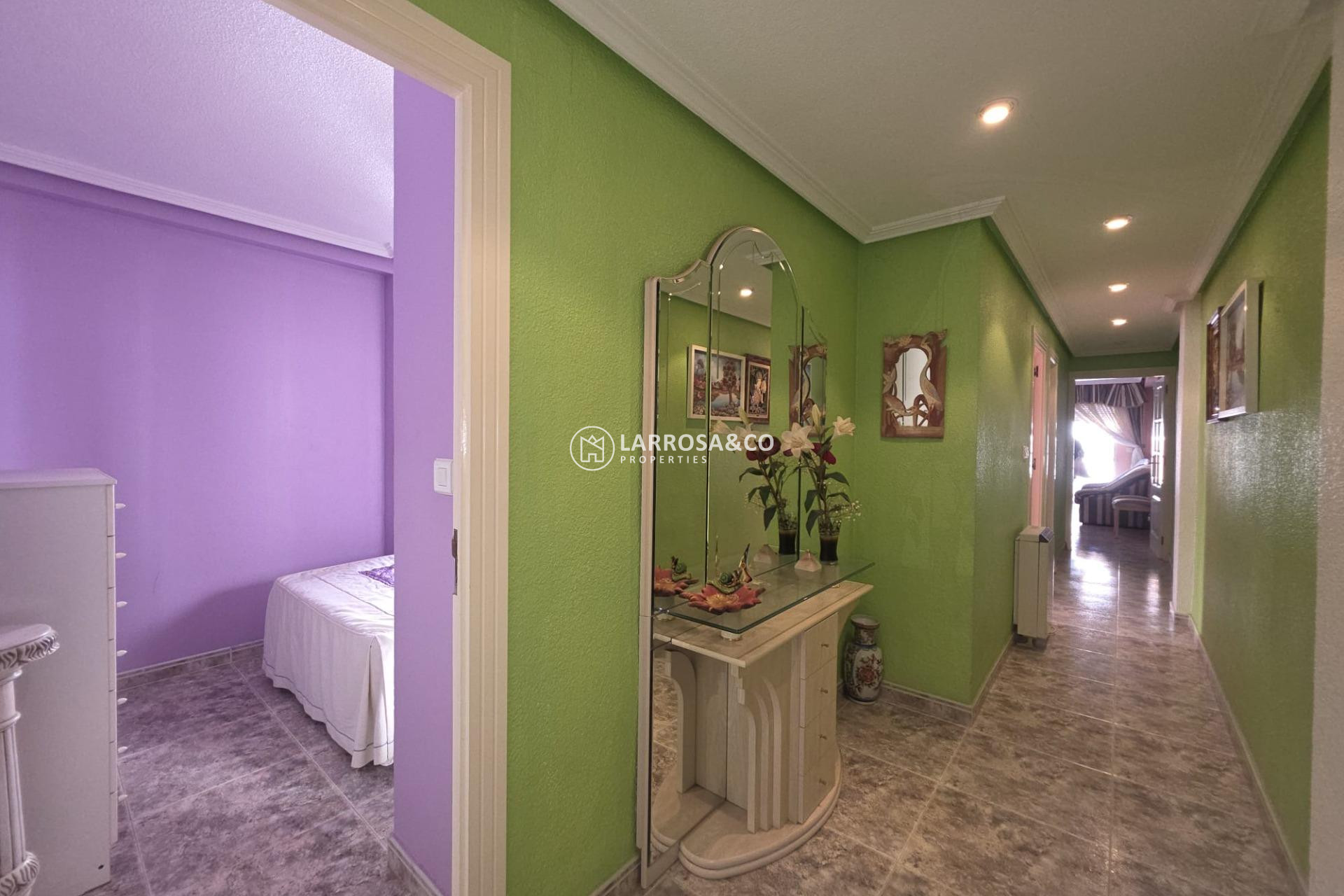 Resale - Apartment - Torrevieja - Acequion