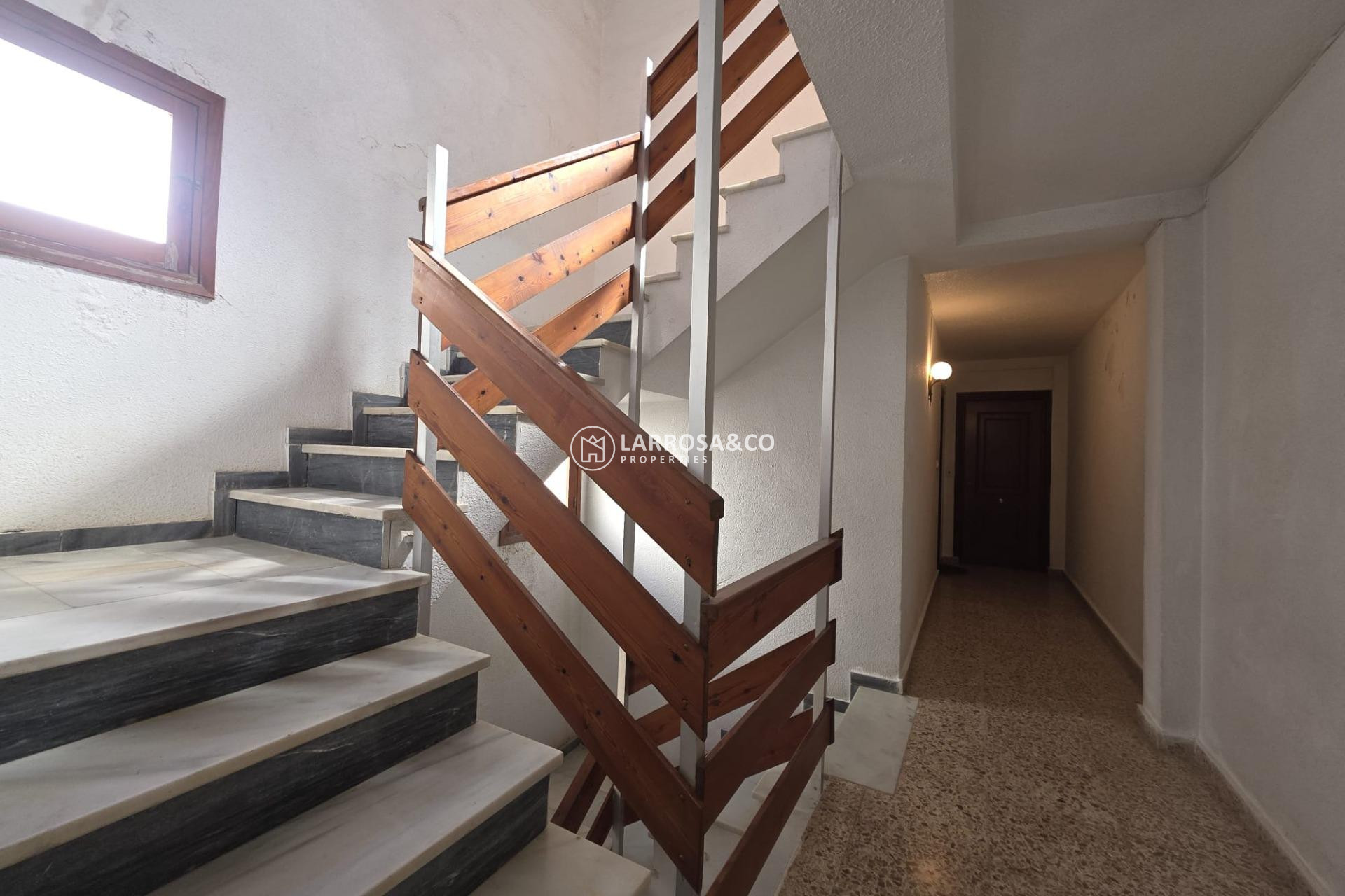 Resale - Apartment - Torrevieja - Acequion