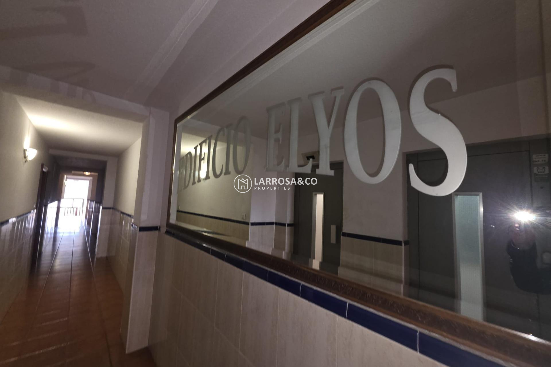 Resale - Apartment - Torrevieja - Acequion