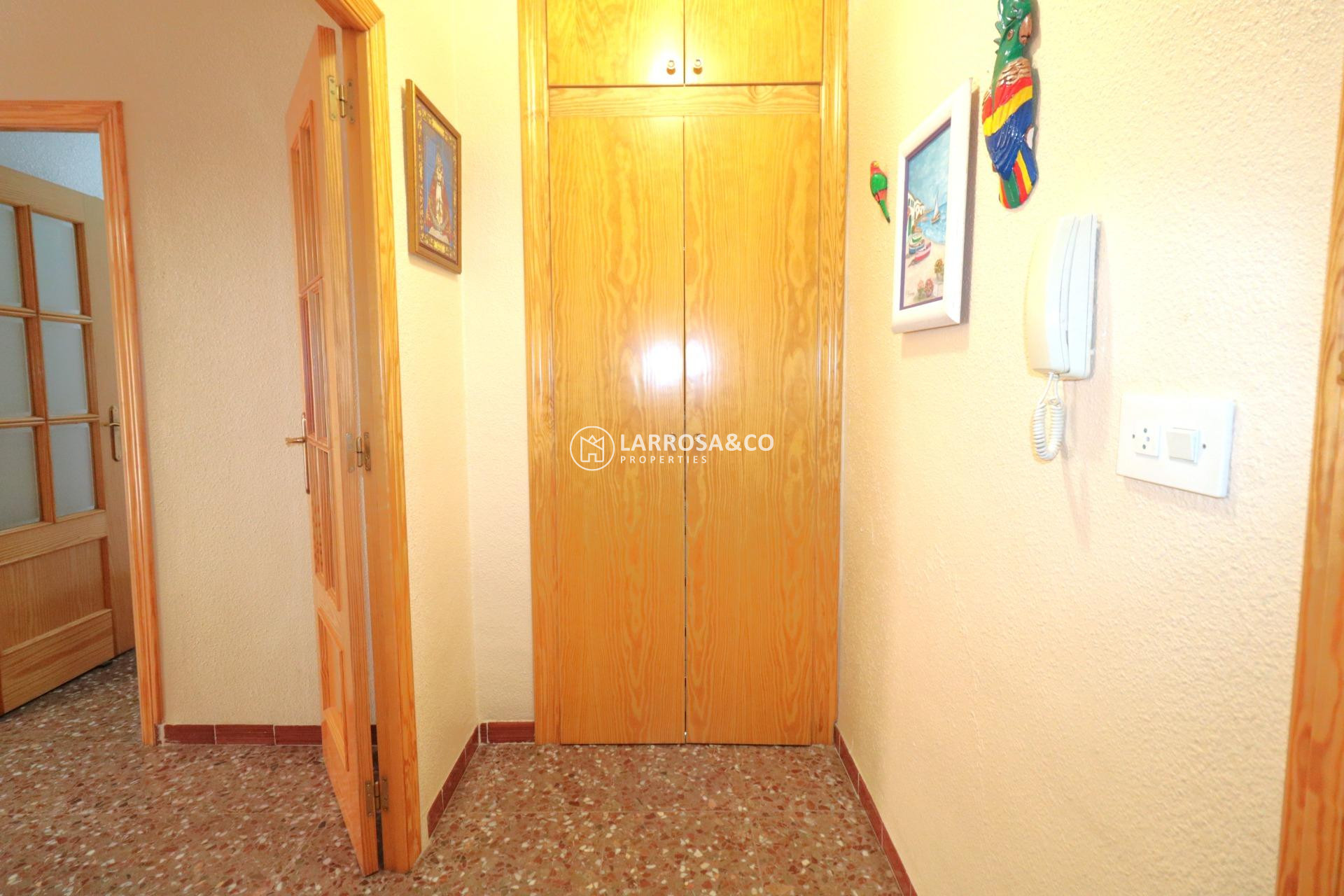 Resale - Apartment - Torrevieja - Acequion