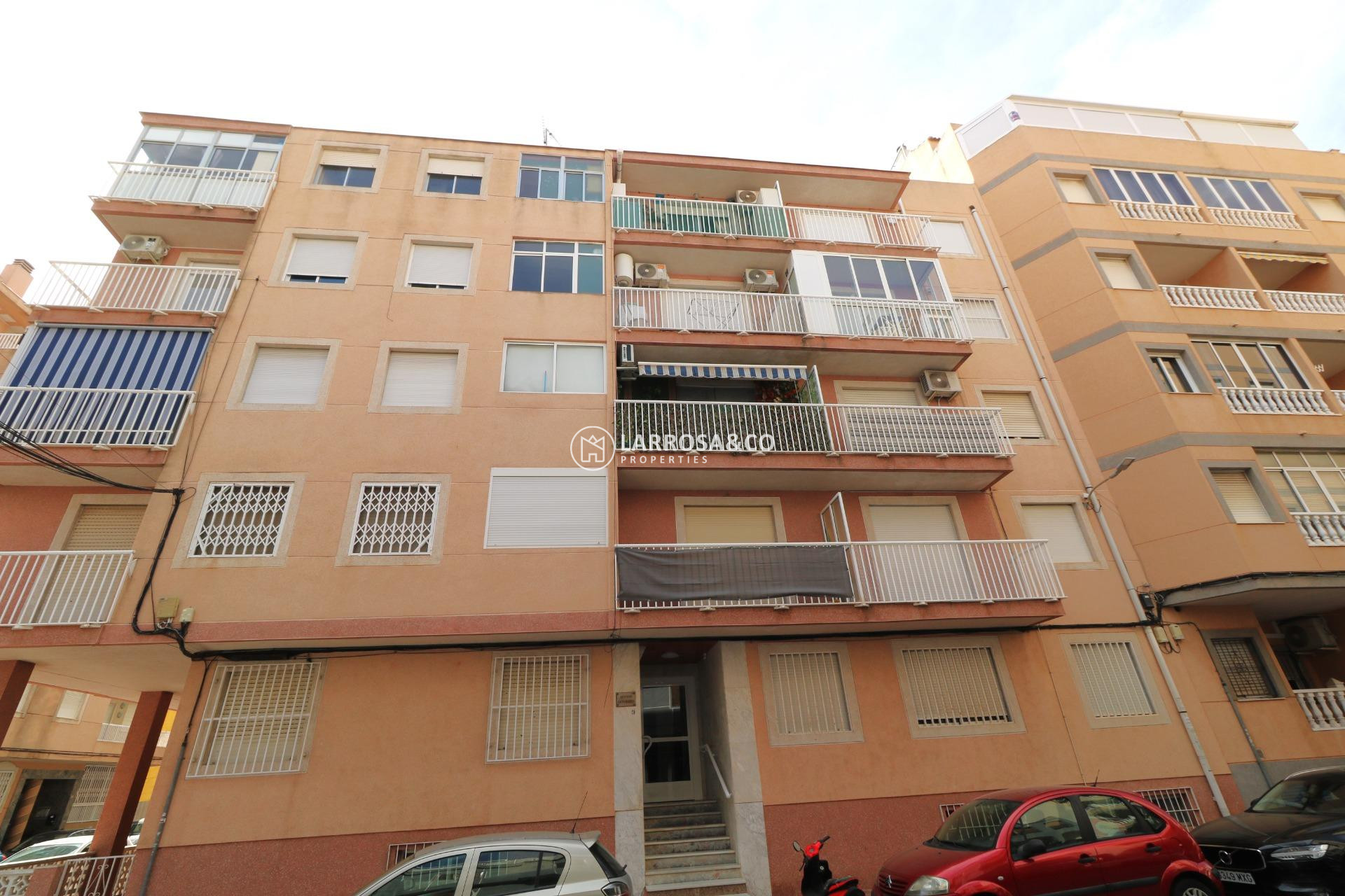 Resale - Apartment - Torrevieja - Acequion