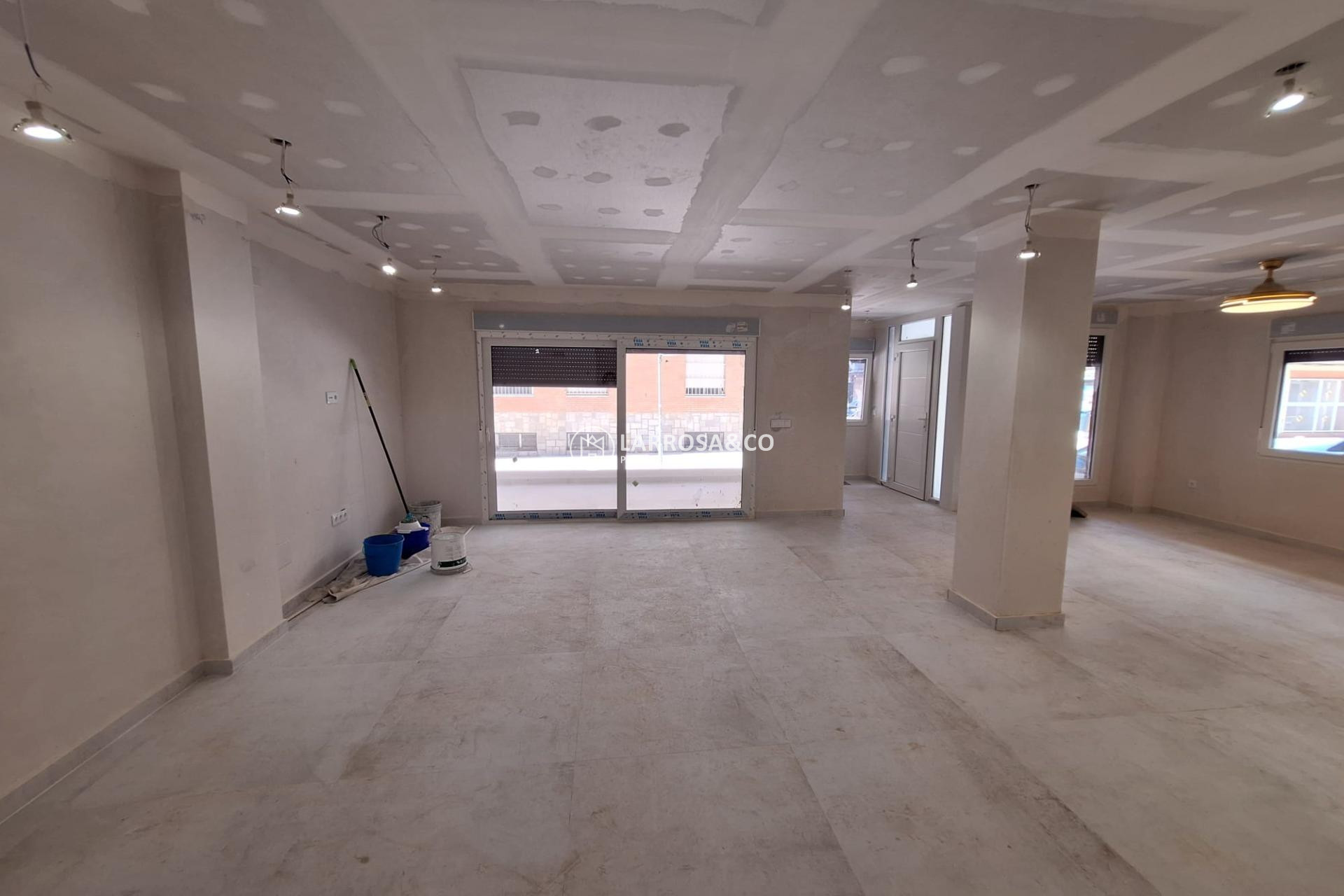 Resale - Apartment - Torrevieja - Acequion