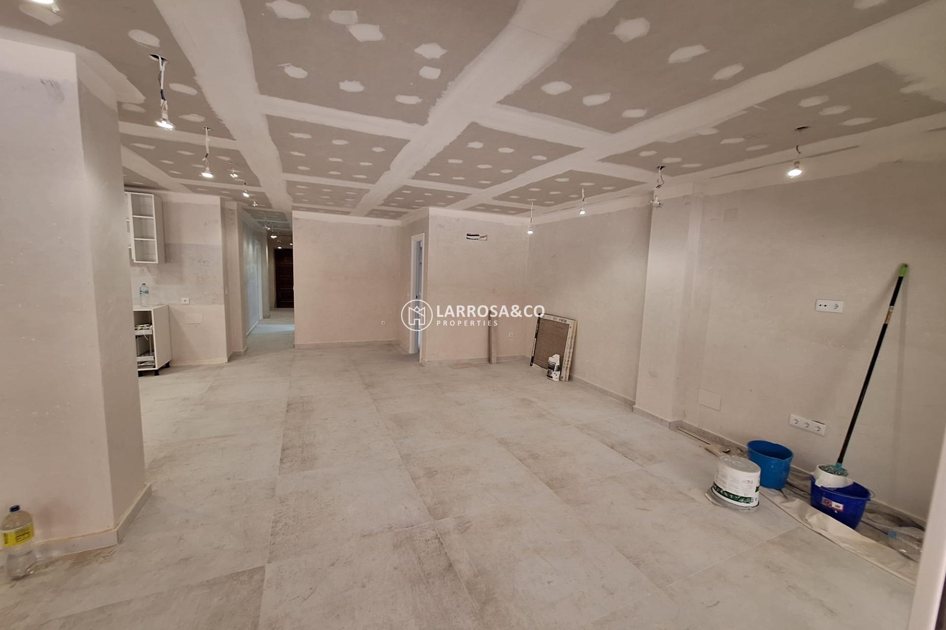 Resale - Apartment - Torrevieja - Acequion