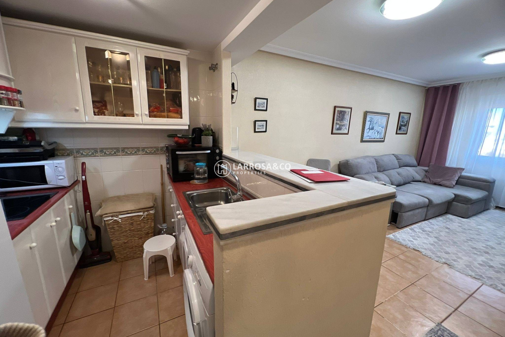 Resale - Apartment - Torrevieja - Aguas Nuevas