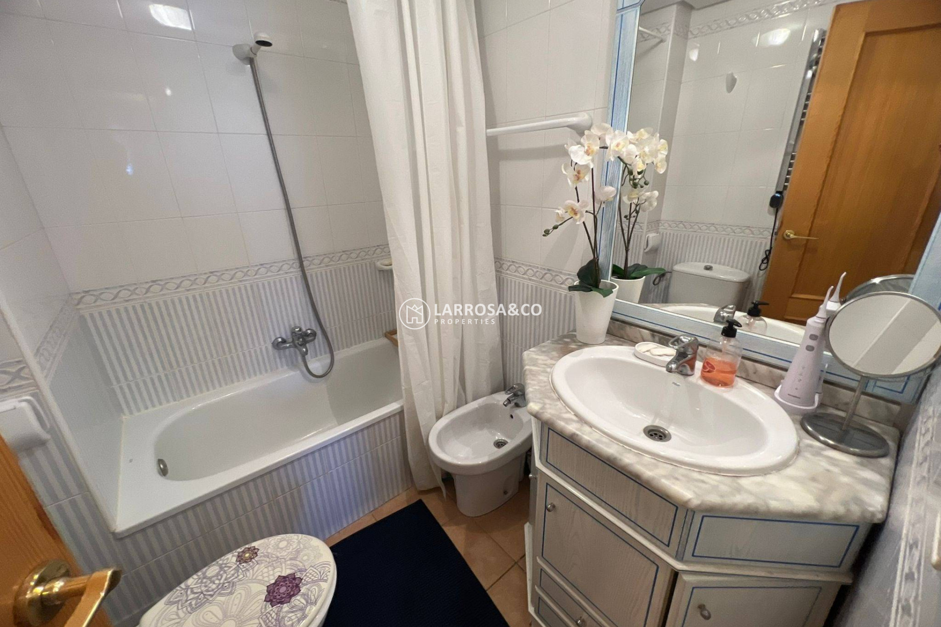 Resale - Apartment - Torrevieja - Aguas Nuevas