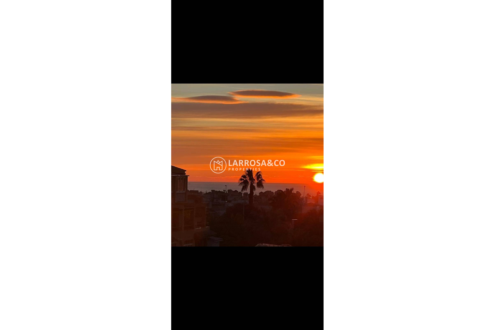 Resale - Apartment - Torrevieja - Aguas Nuevas