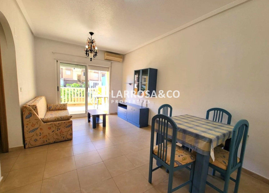 Resale - Apartment - Torrevieja - Aguas Nuevas