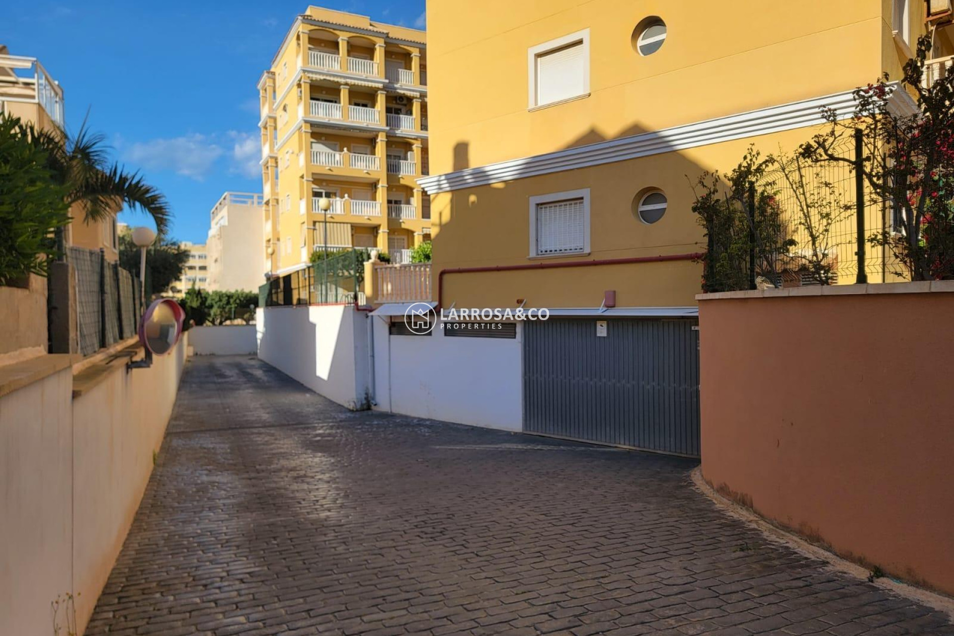 Resale - Apartment - Torrevieja - Aguas Nuevas