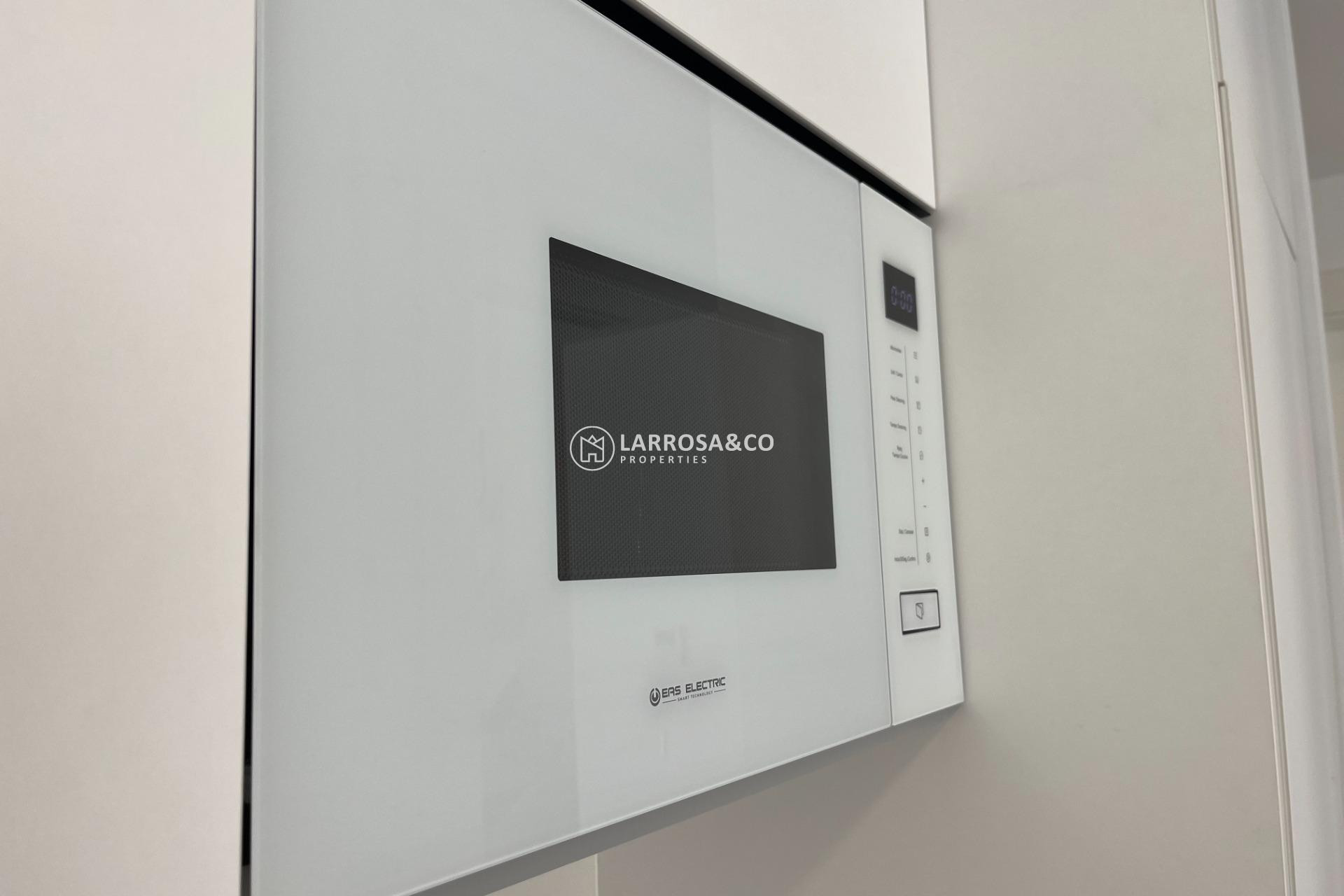 Resale - Apartment - Torrevieja - Aguas Nuevas