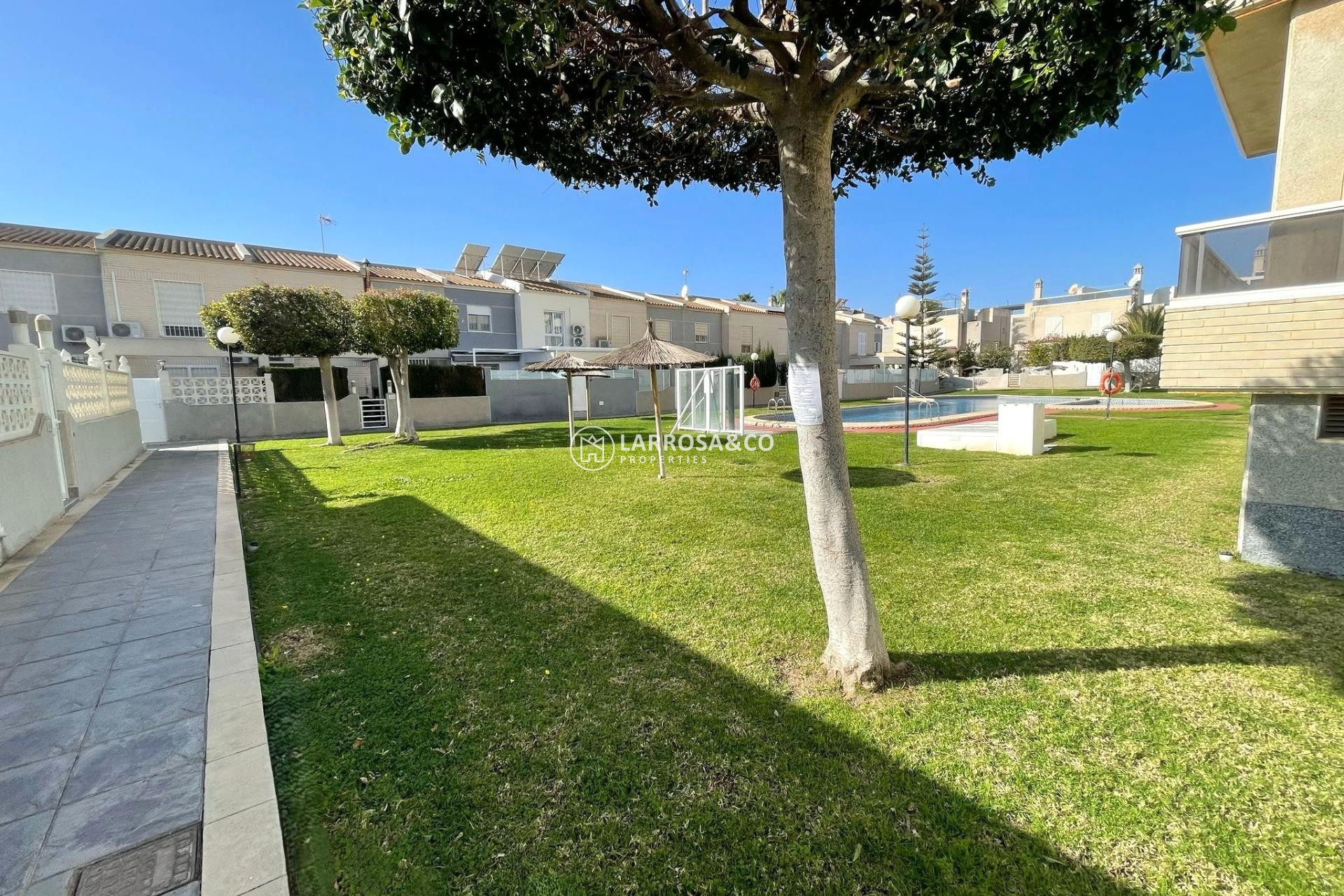 Resale - Apartment - Torrevieja - Aguas Nuevas