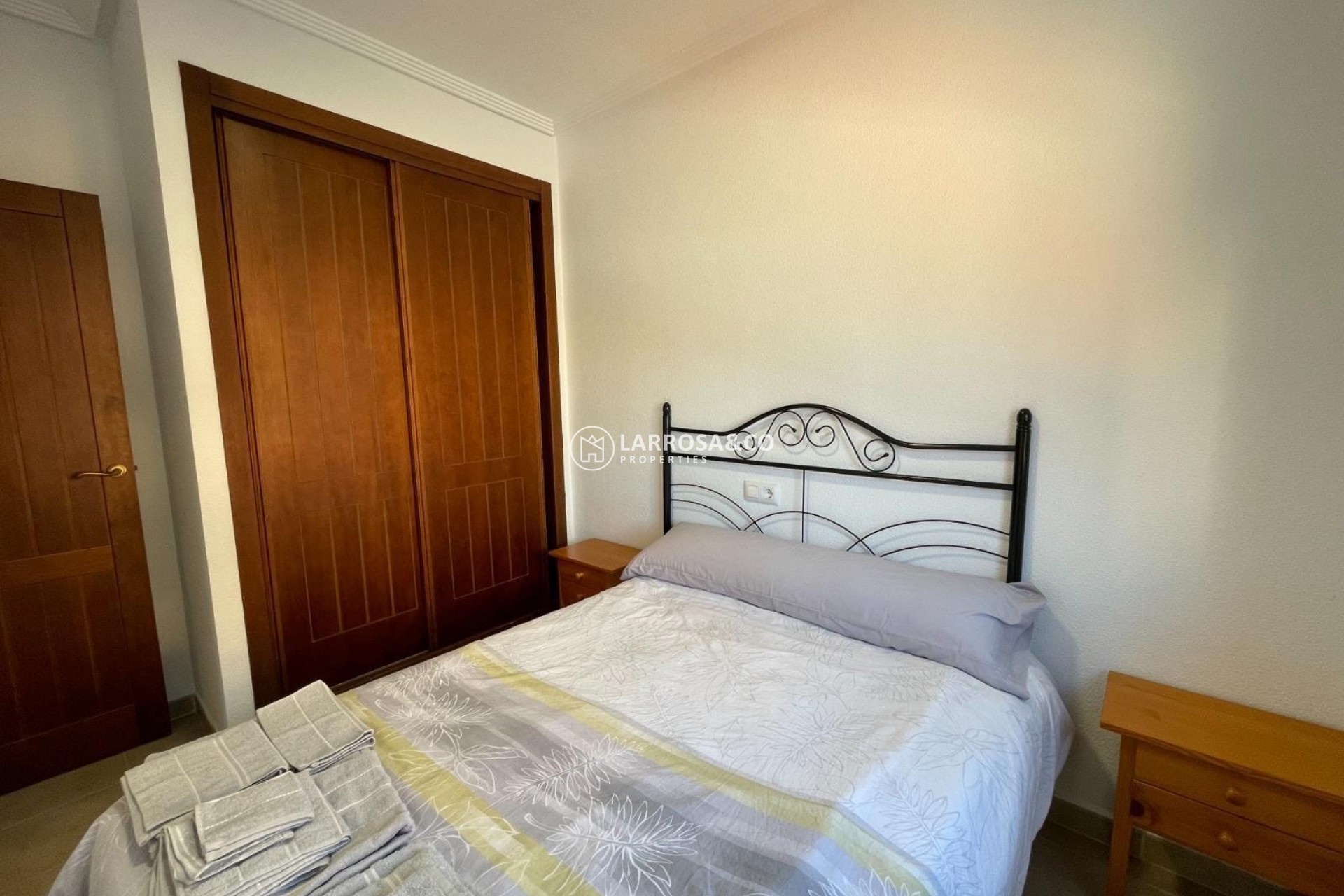 Resale - Apartment - Torrevieja - Aguas Nuevas