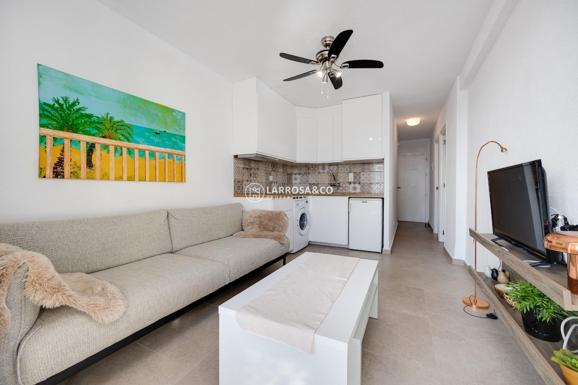 Resale - Apartment - Torrevieja - Cabo cervera