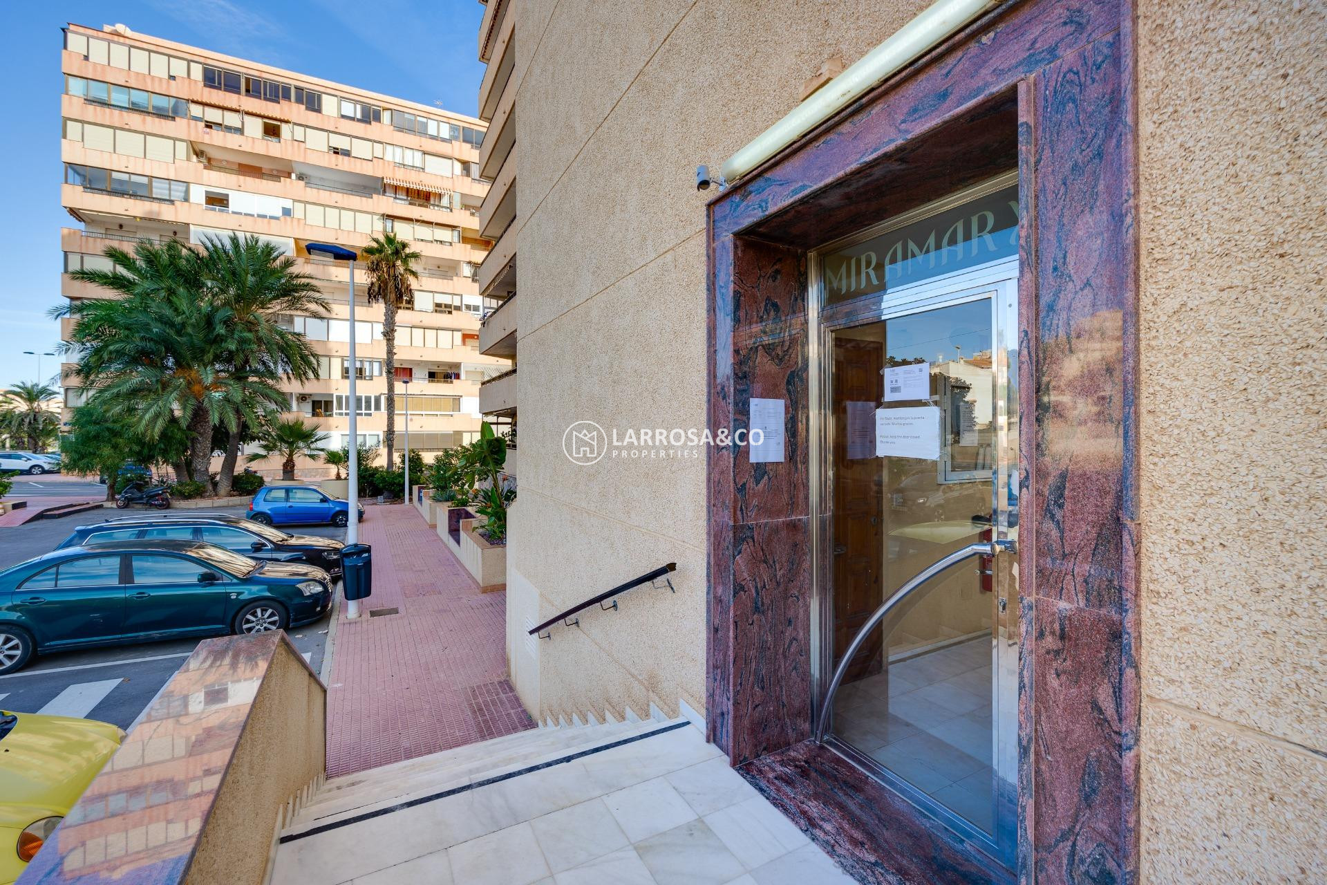 Resale - Apartment - Torrevieja - Cabo cervera