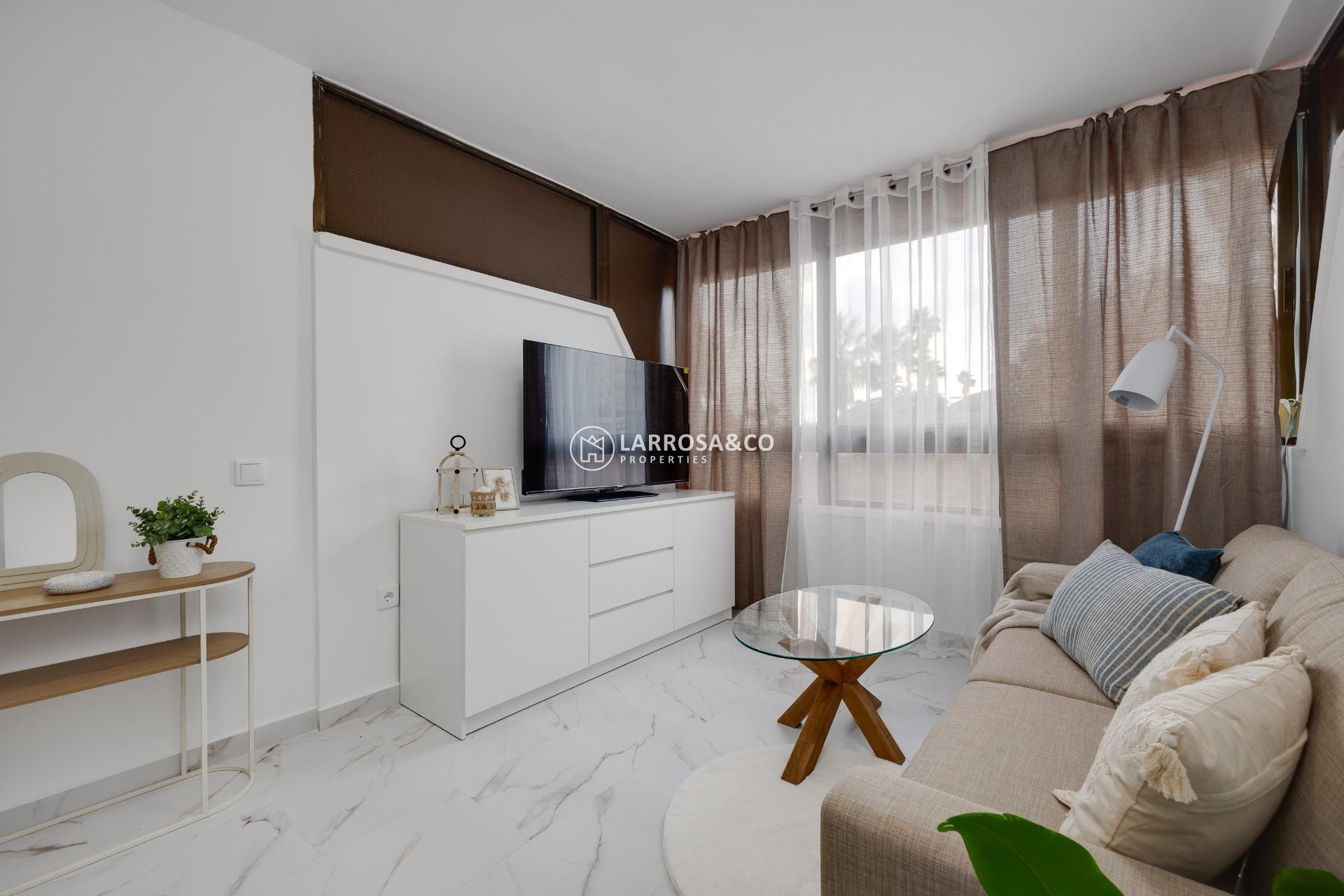 Resale - Apartment - Torrevieja - Cabo cervera