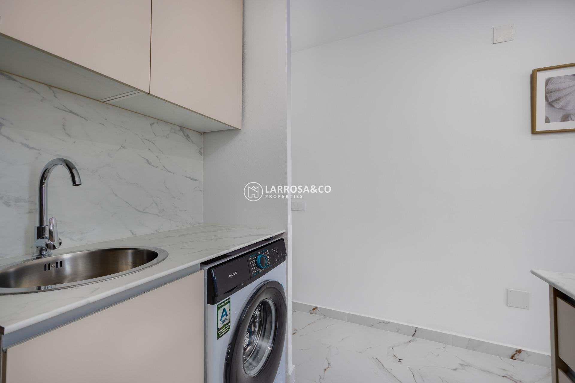 Resale - Apartment - Torrevieja - Cabo cervera