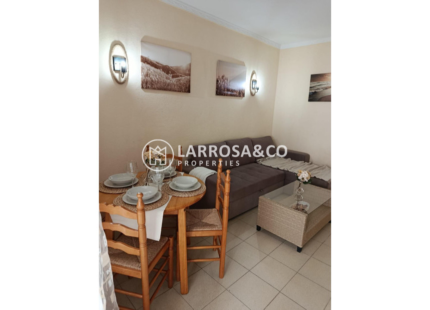 Resale - Apartment - Torrevieja - Cabo cervera